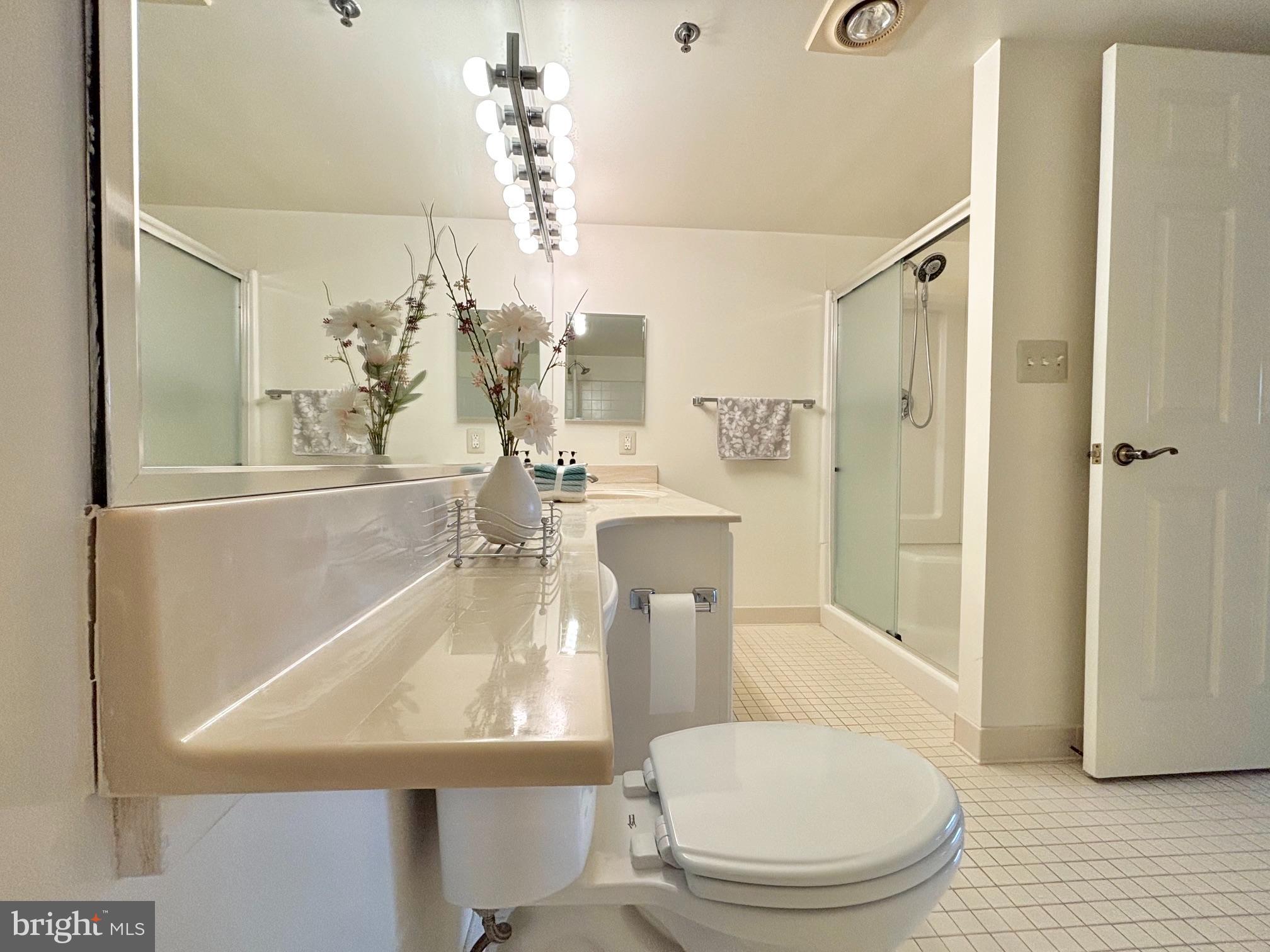 LEISURE WORLD - Residential
