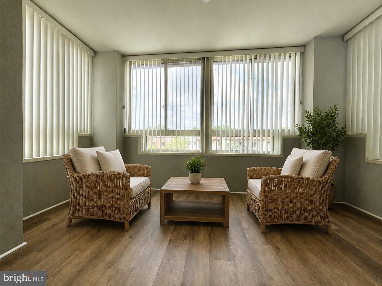 LEISURE WORLD - Residential