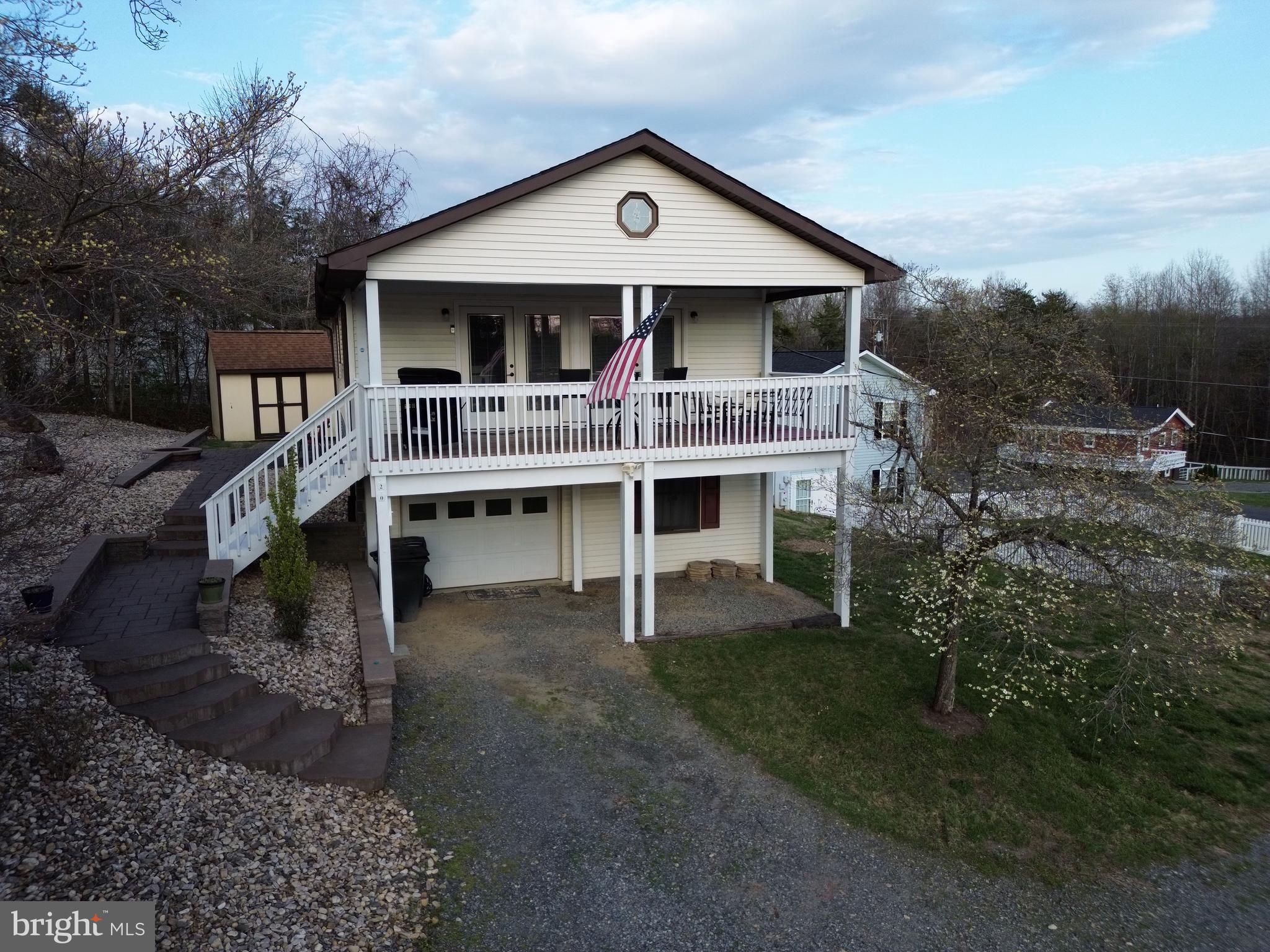 BLUE RIDGE SHORES - Residential