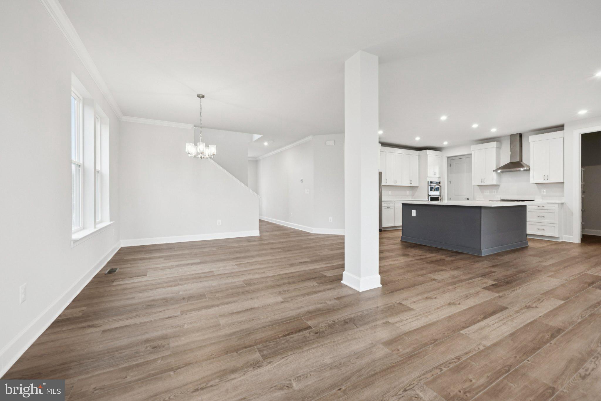 JEFFERSON SQUARE - Residential