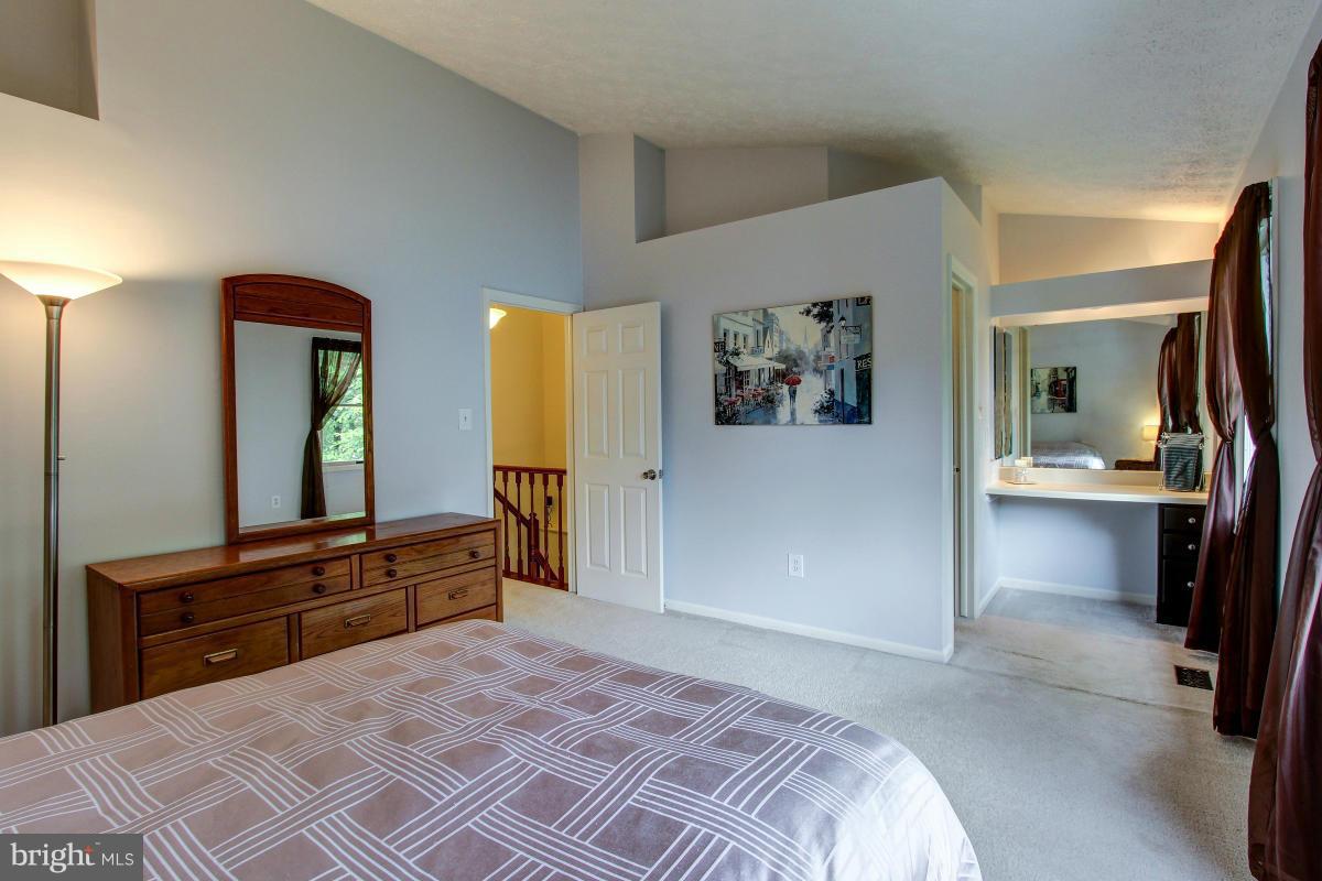 GUNNERS LAKE VILLAGE - Residential