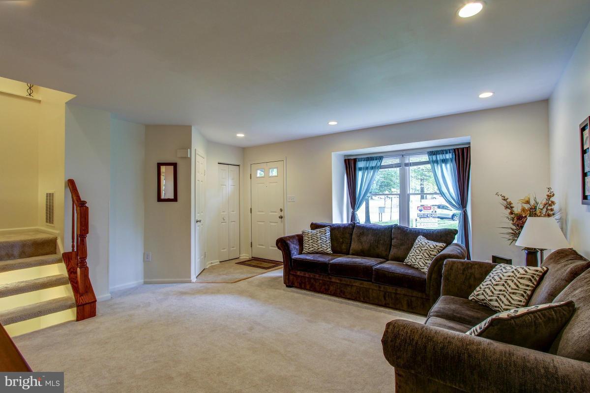 GUNNERS LAKE VILLAGE - Residential