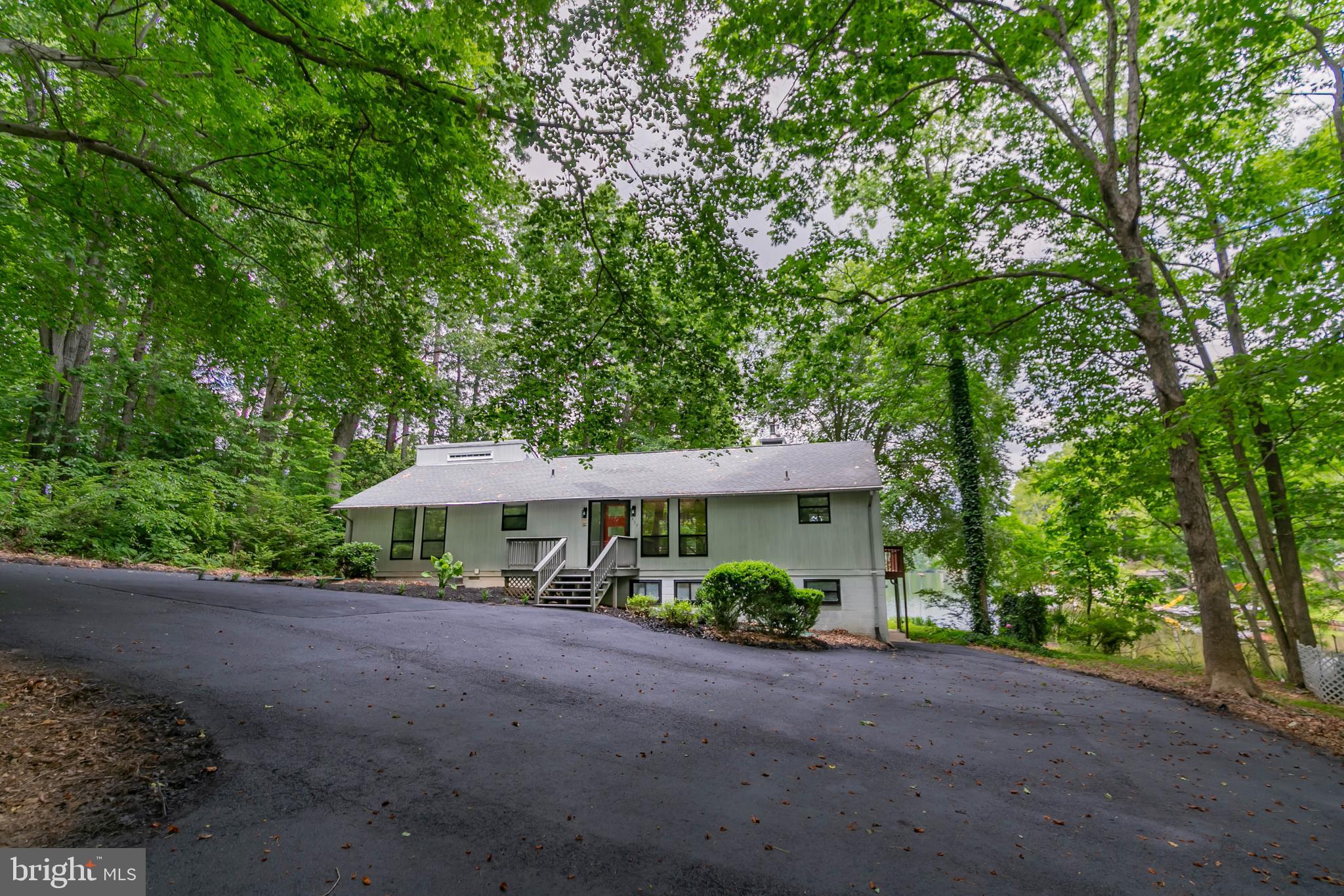 LAKE LAND OR - Residential