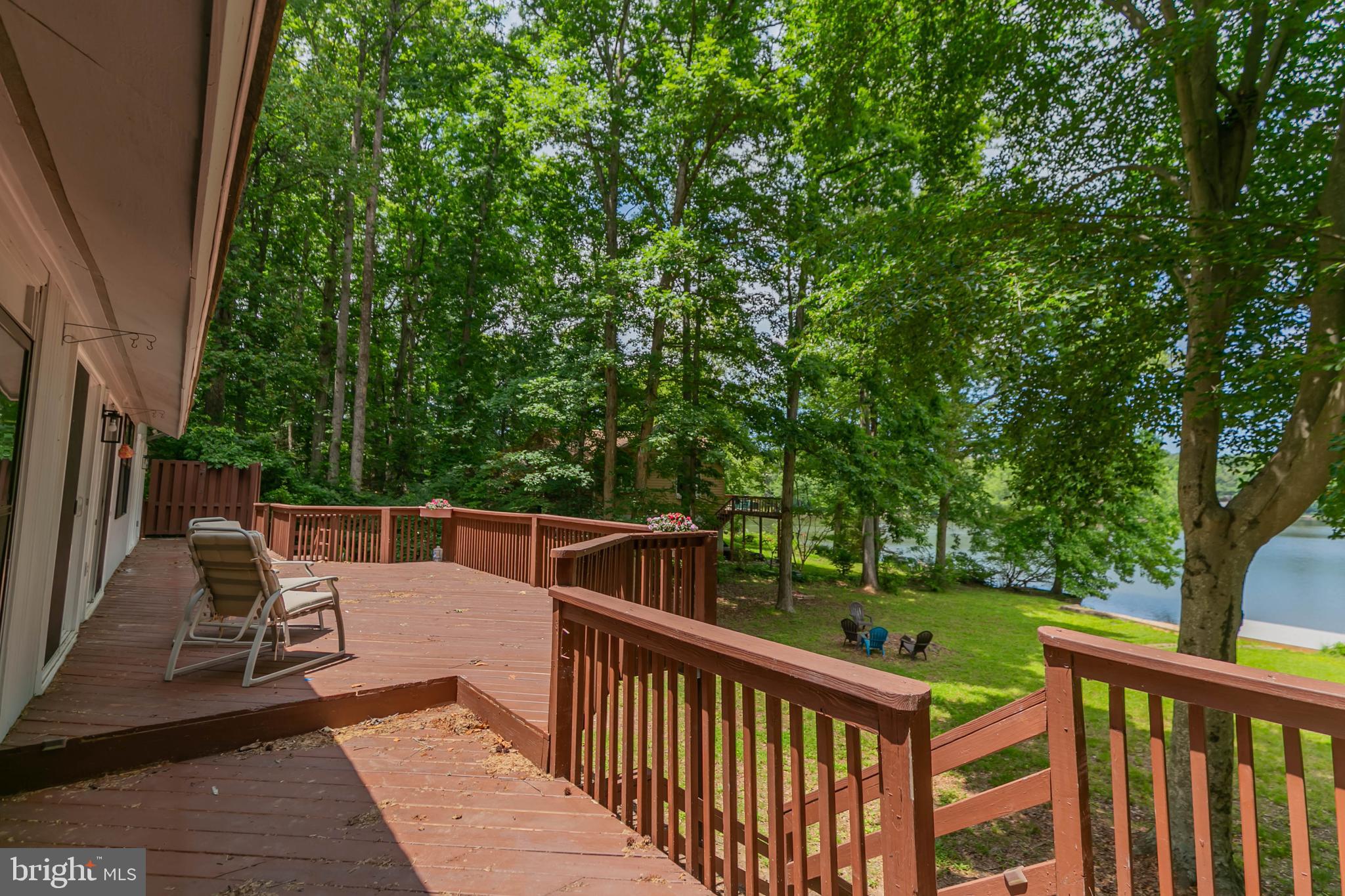LAKE LAND OR - Residential