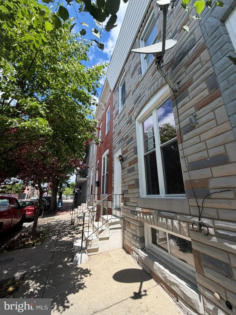 HIGHLANDTOWN - Residential