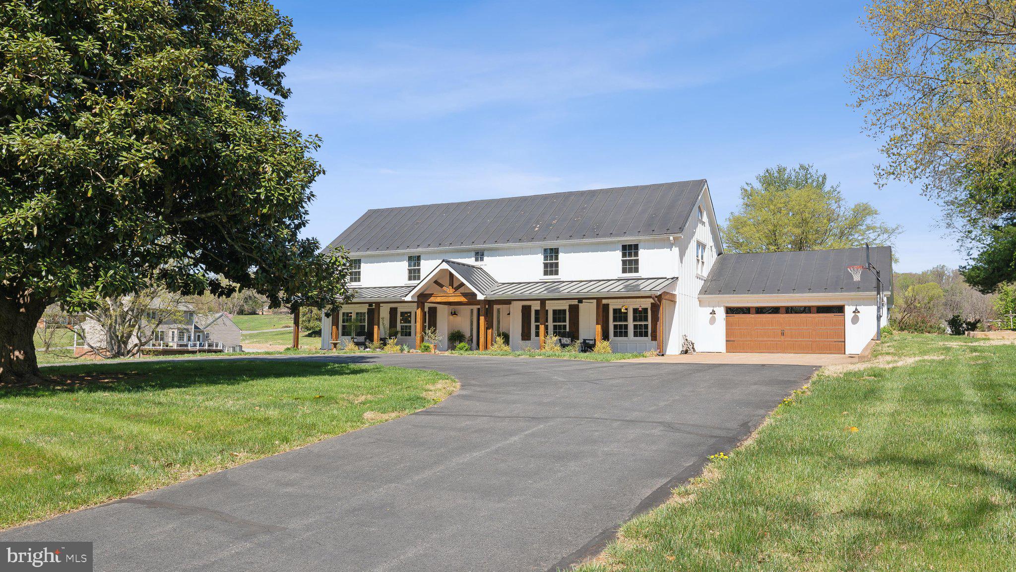 GREENFIELDS - Residential
