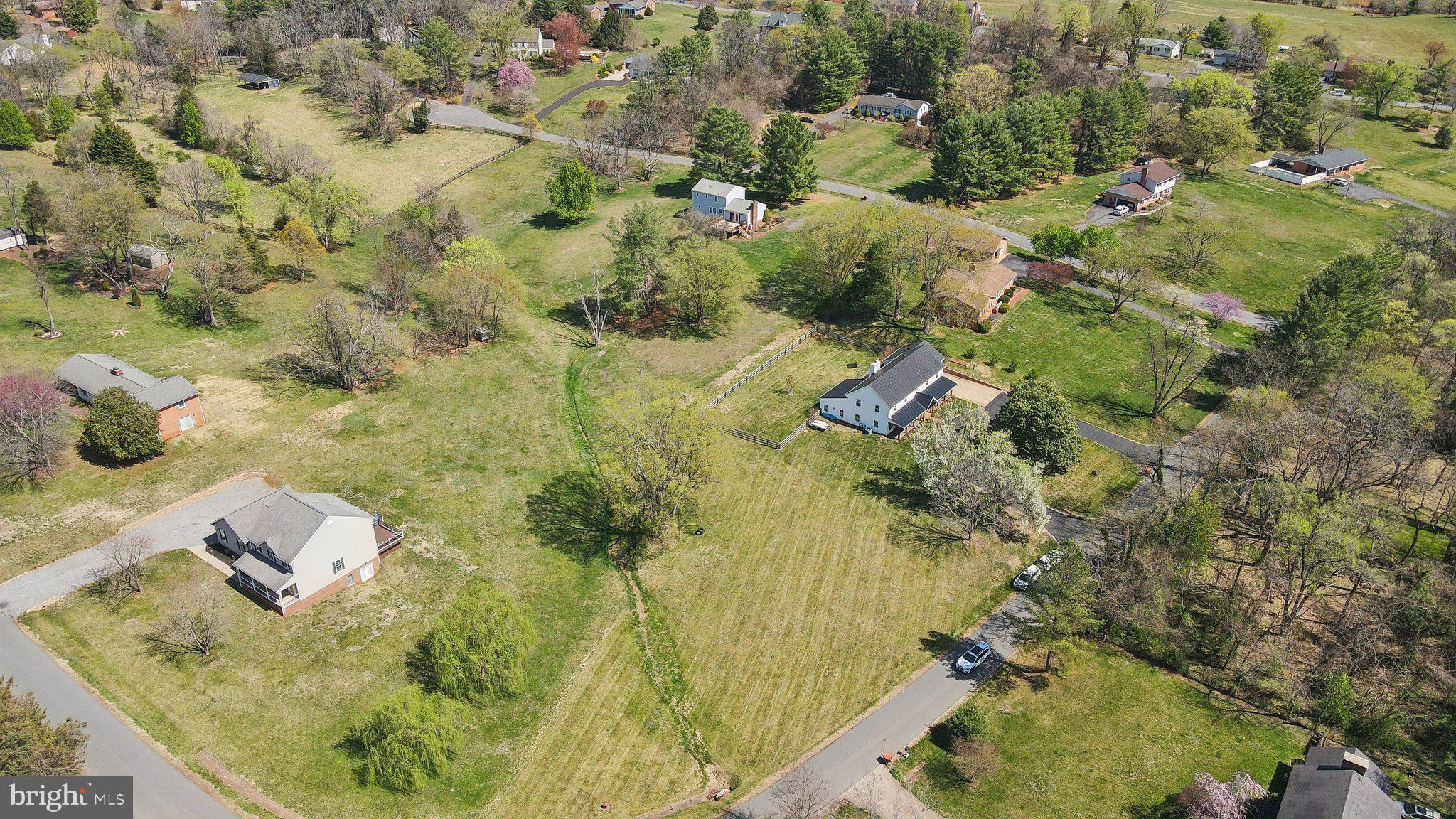 GREENFIELDS - Residential
