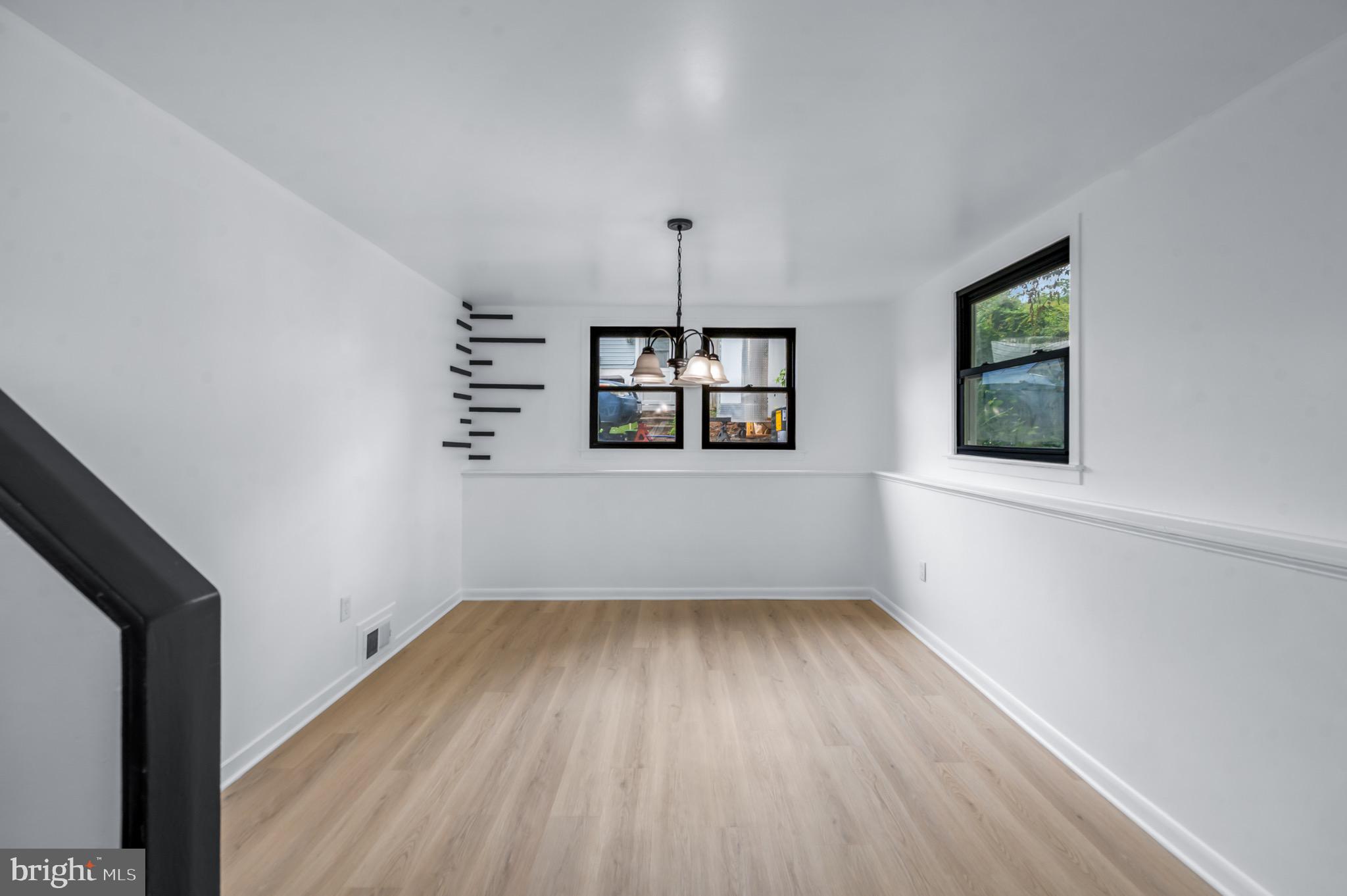 OXON HILL - Residential