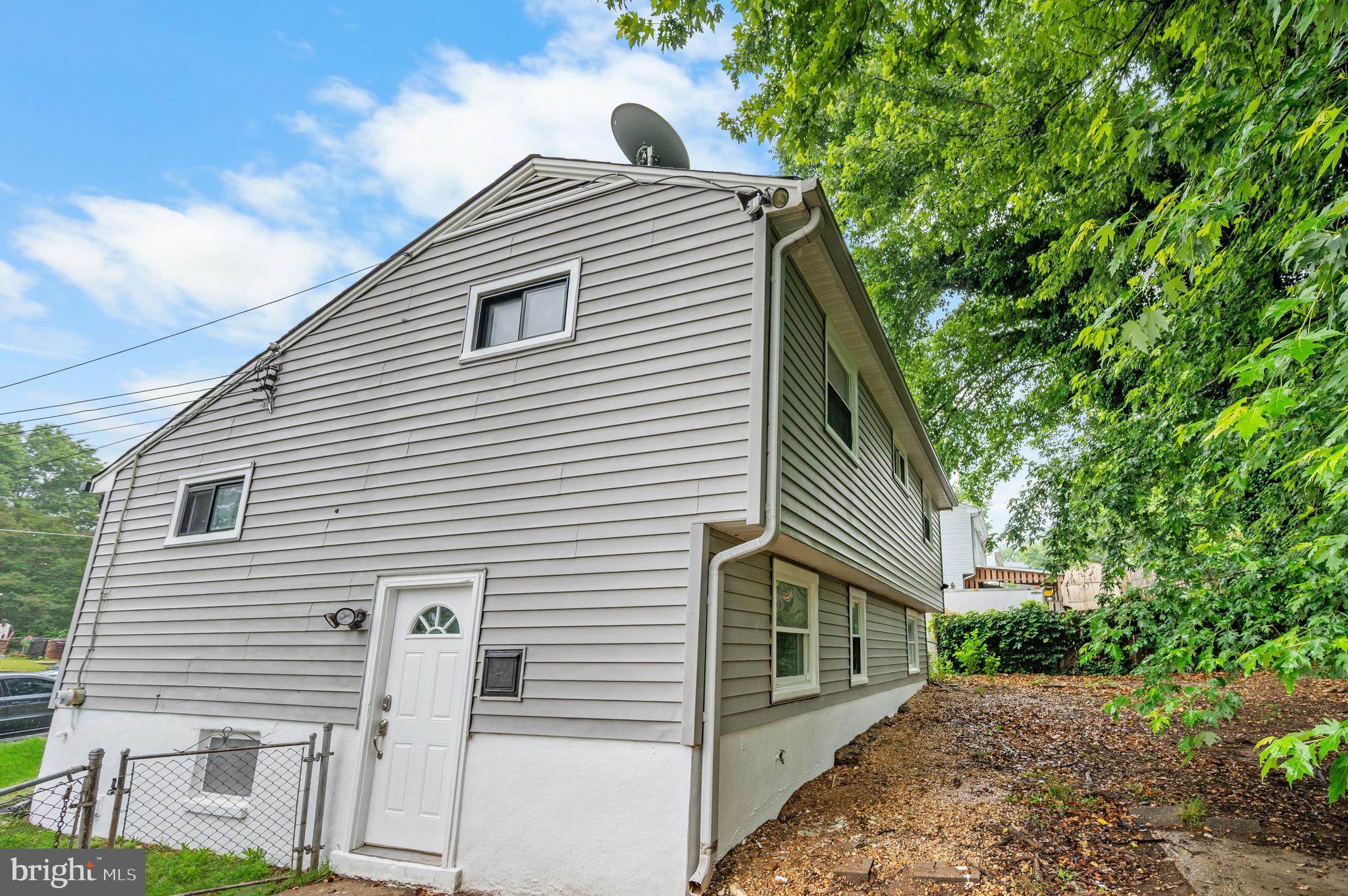 OXON HILL - Residential