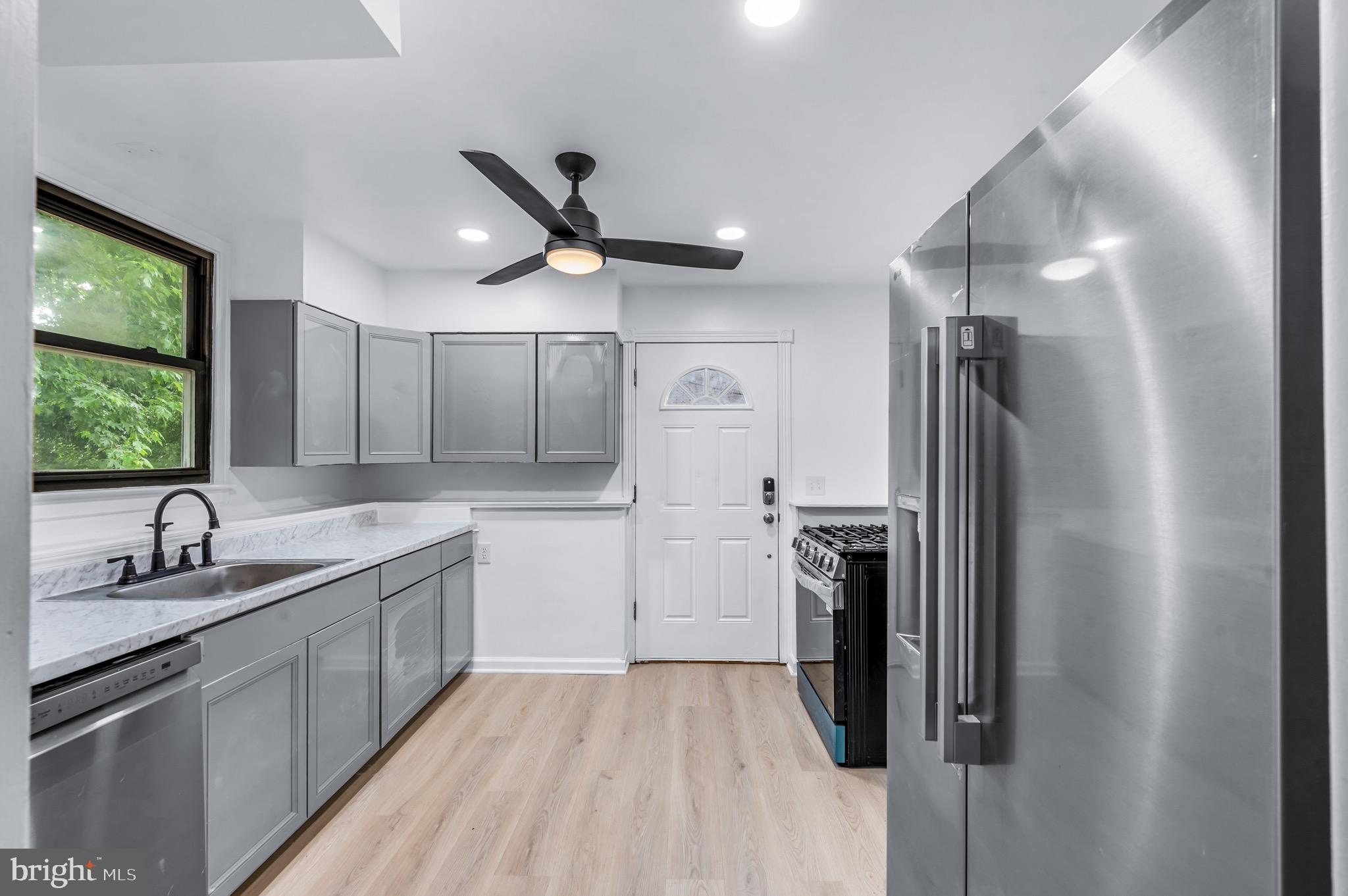 OXON HILL - Residential