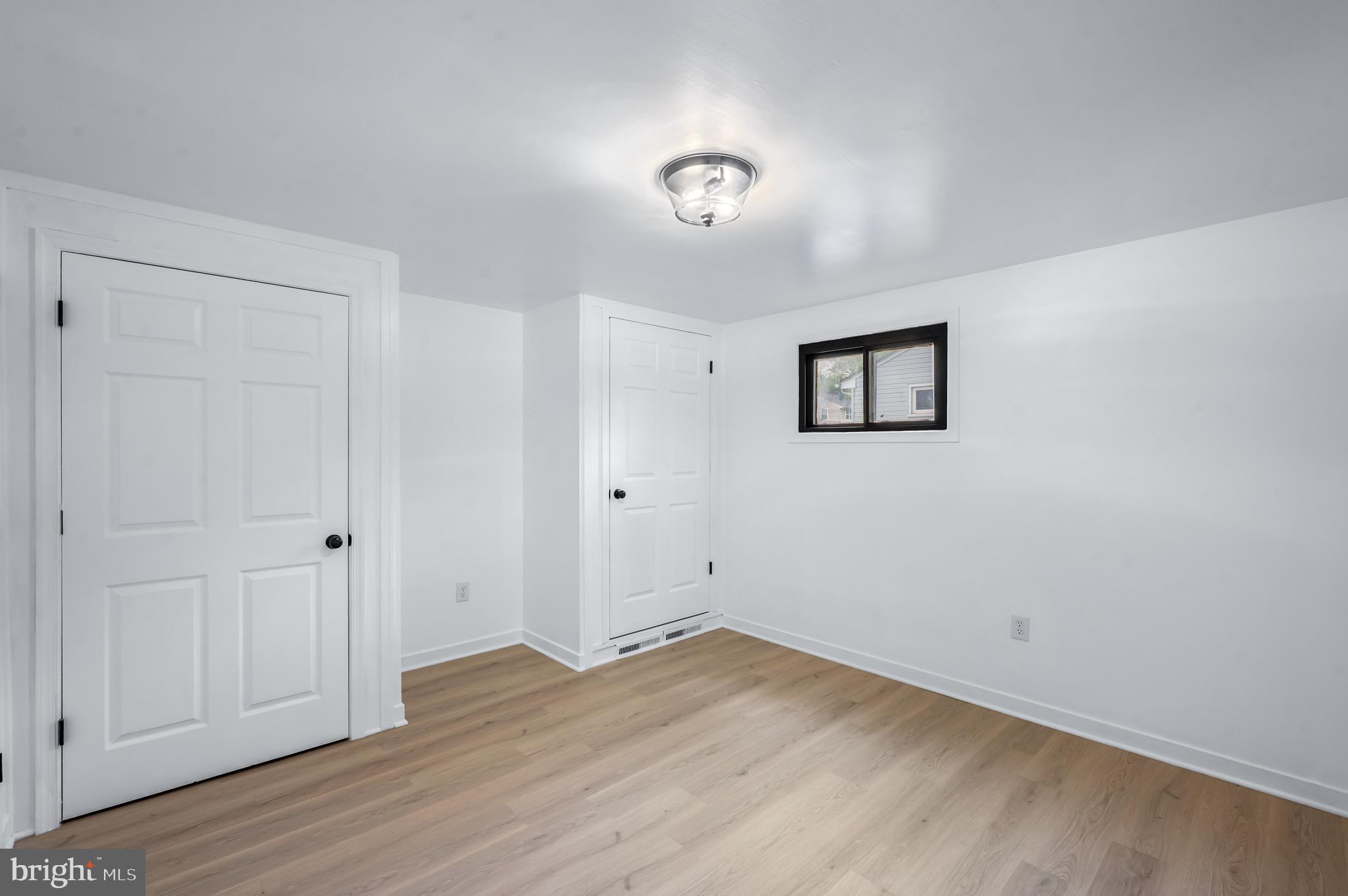 OXON HILL - Residential