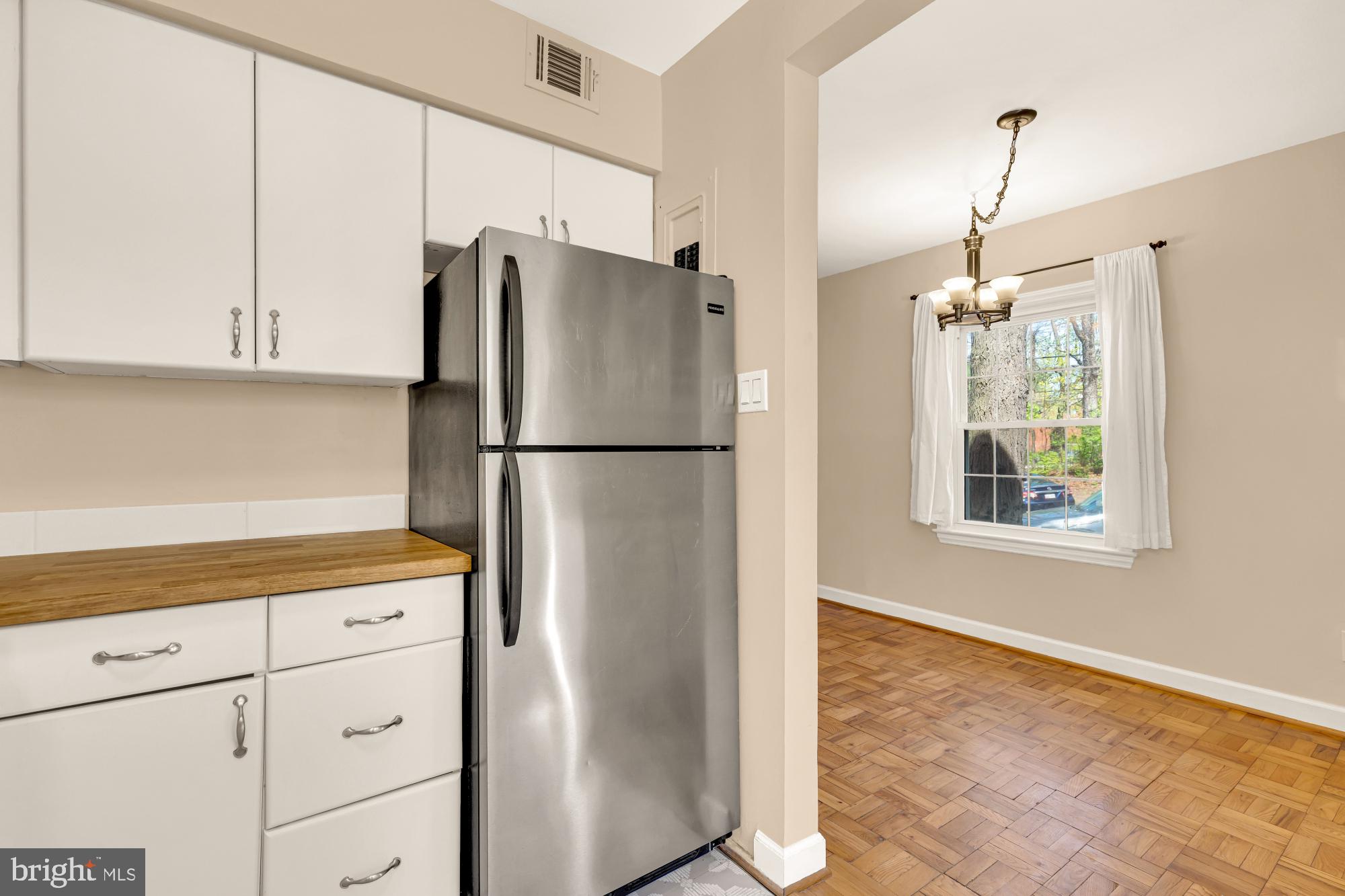 CHEVY CHASE CREST - Residential