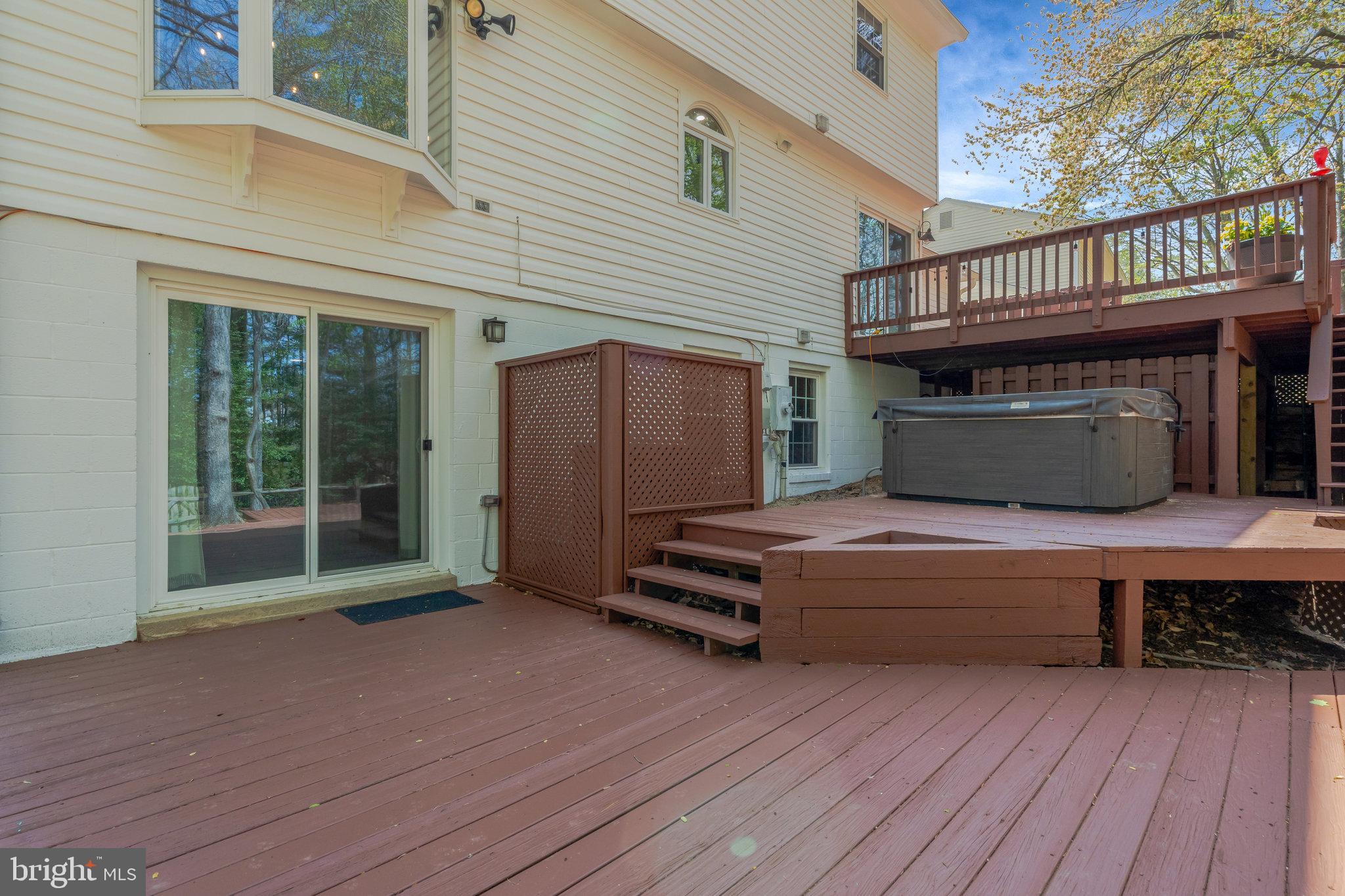 LAKE RIDGE - Residential