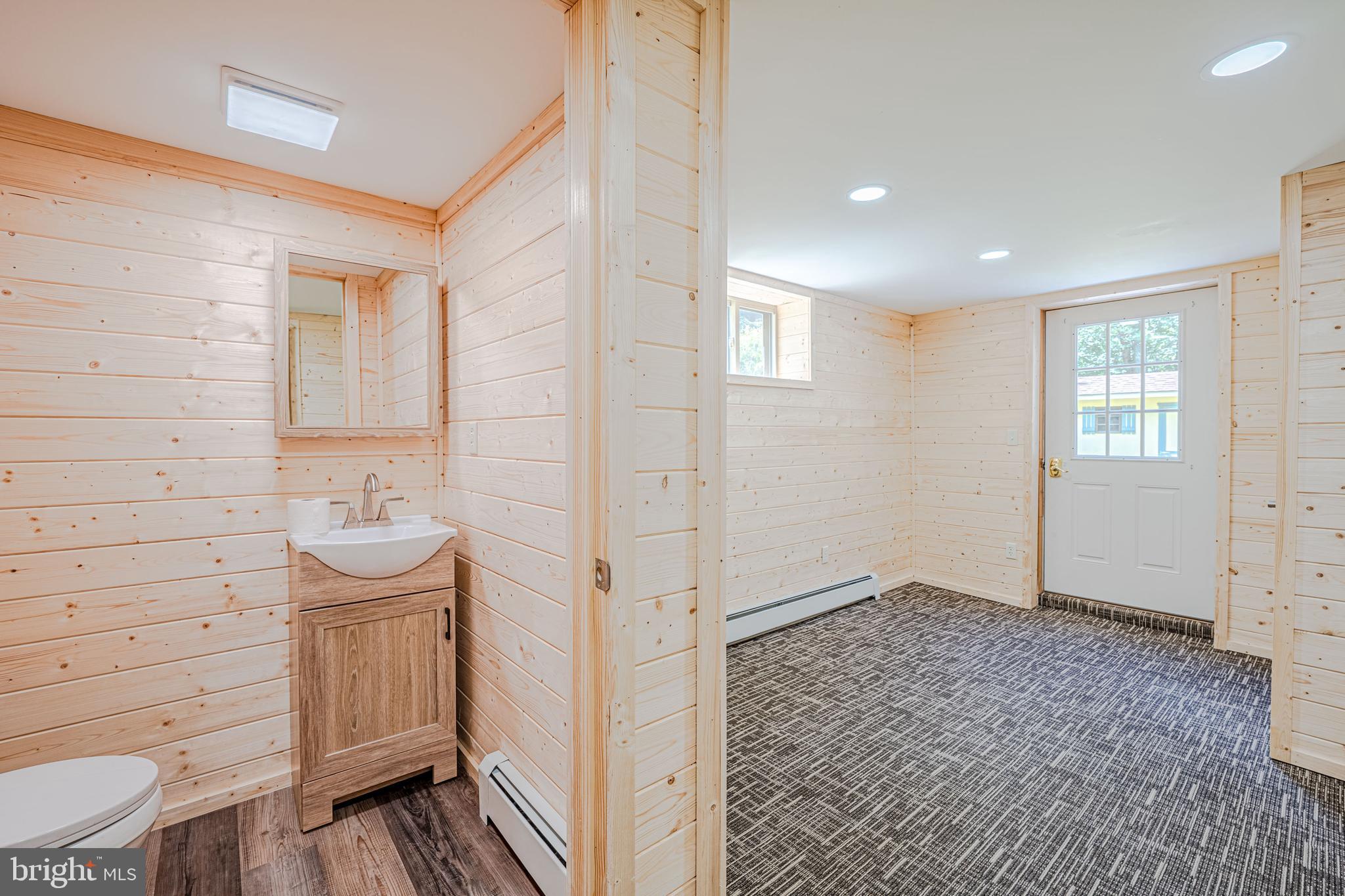 GREENWOOD ACRES - Residential