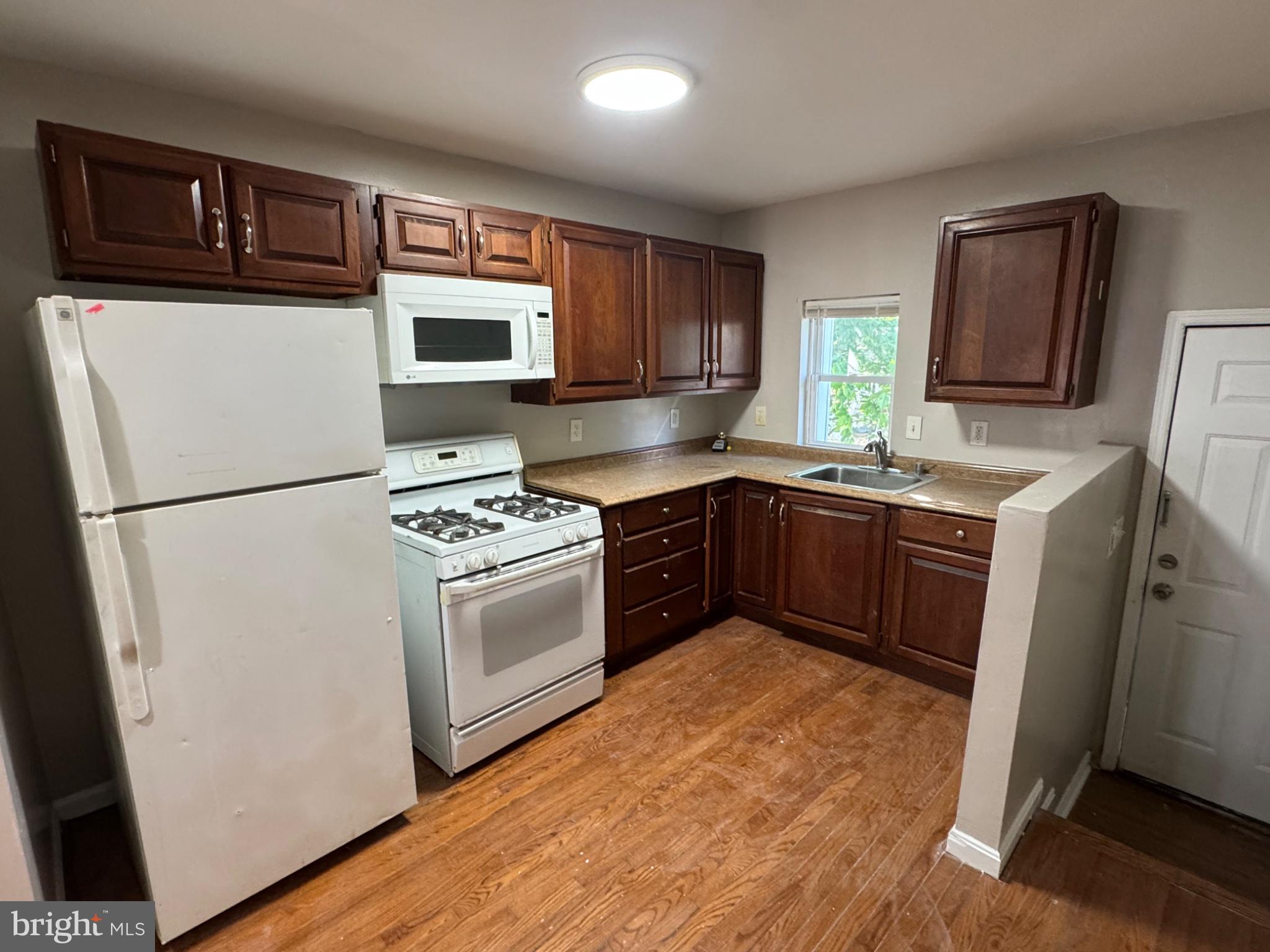 WASHINGTON VILLAGE - Residential