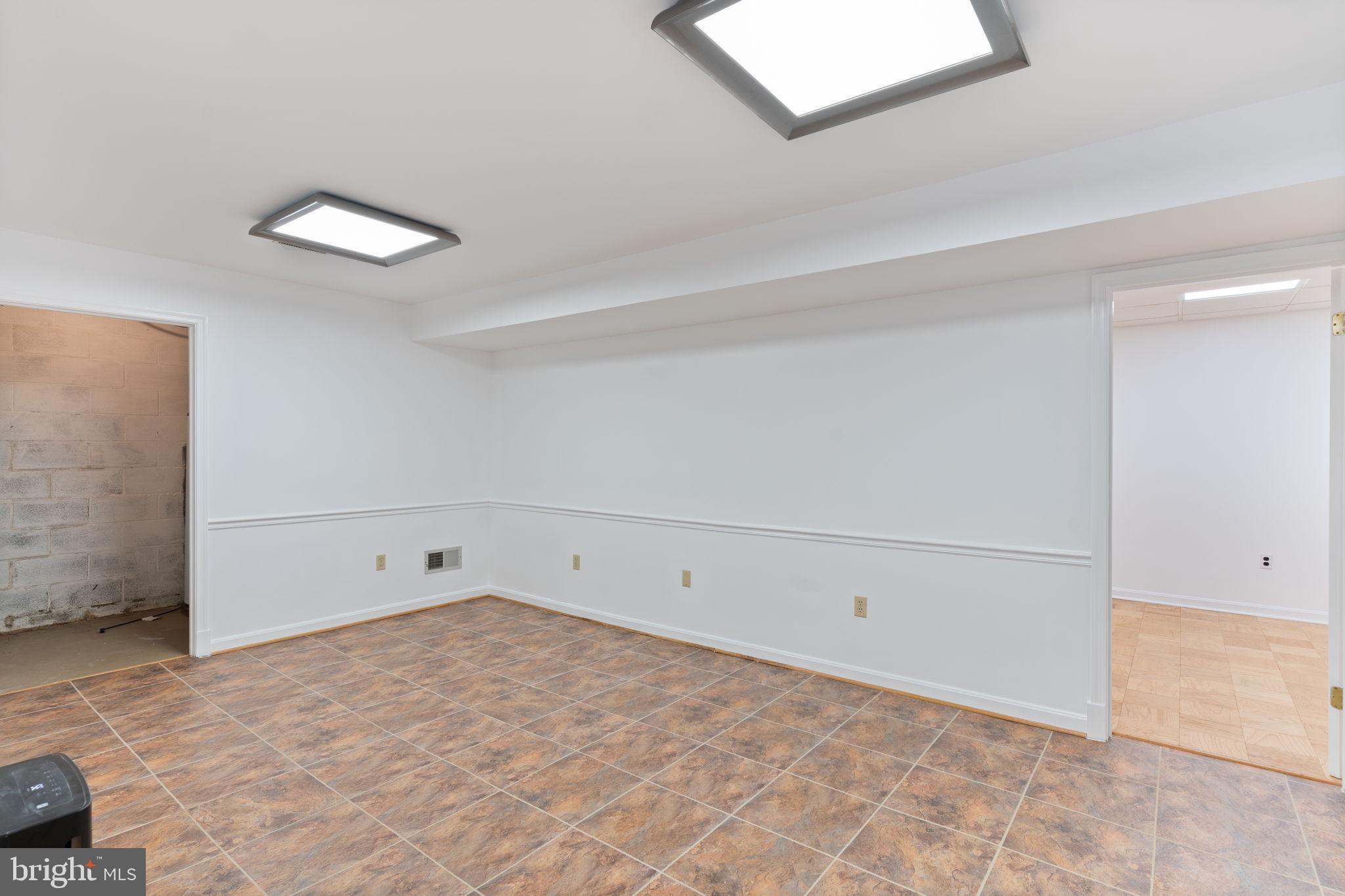 NORBECK HILLS - Residential