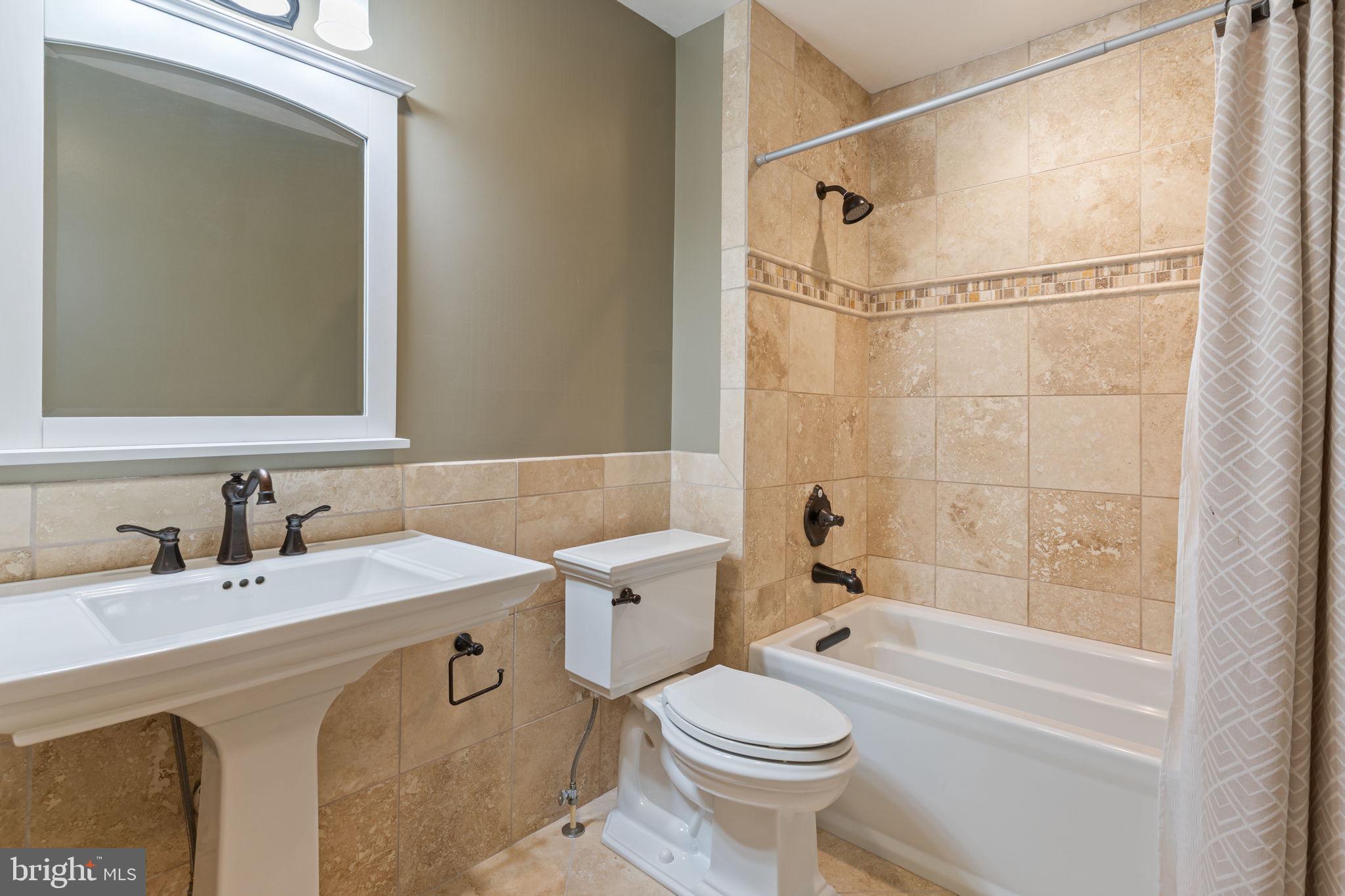 NORBECK HILLS - Residential