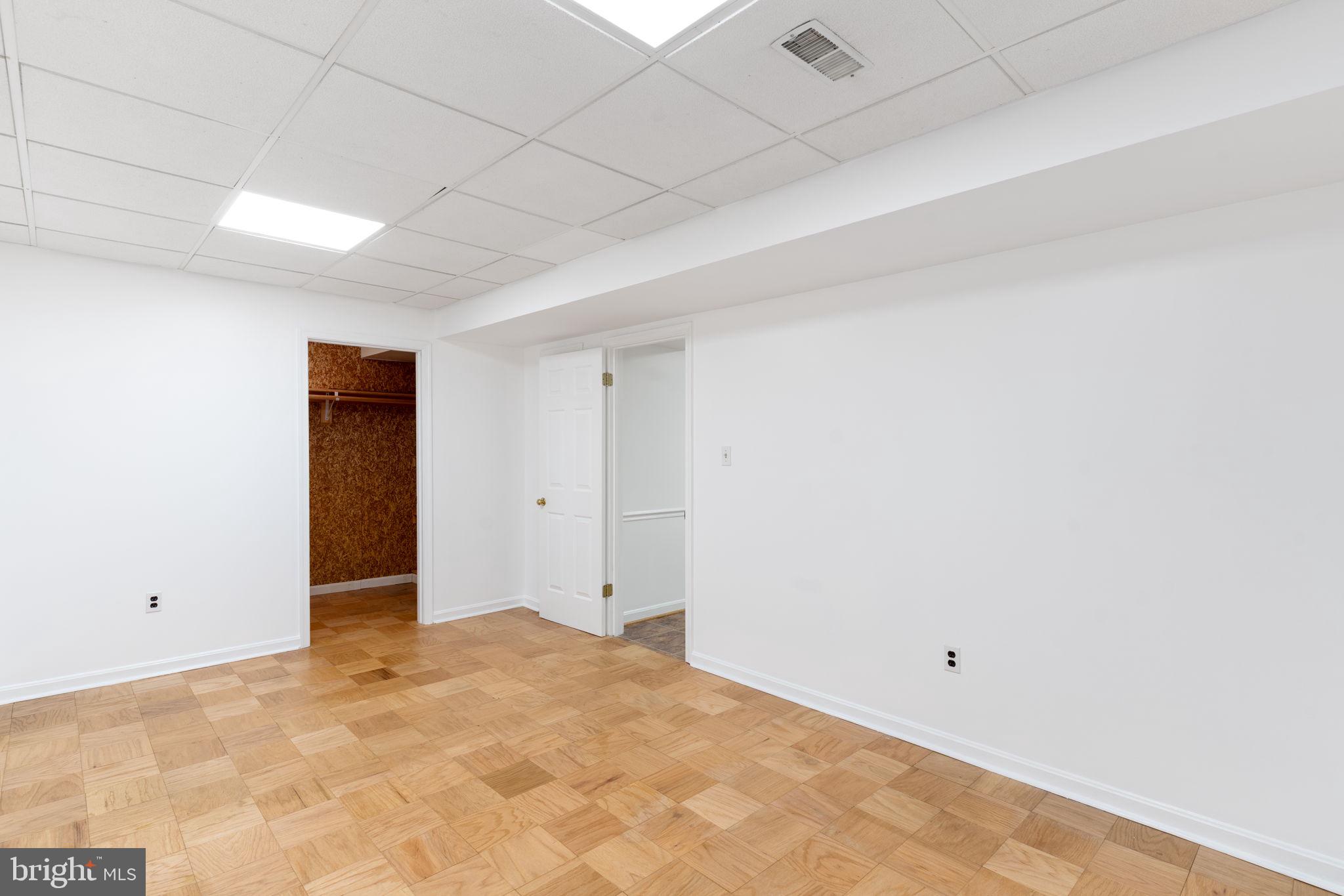 NORBECK HILLS - Residential