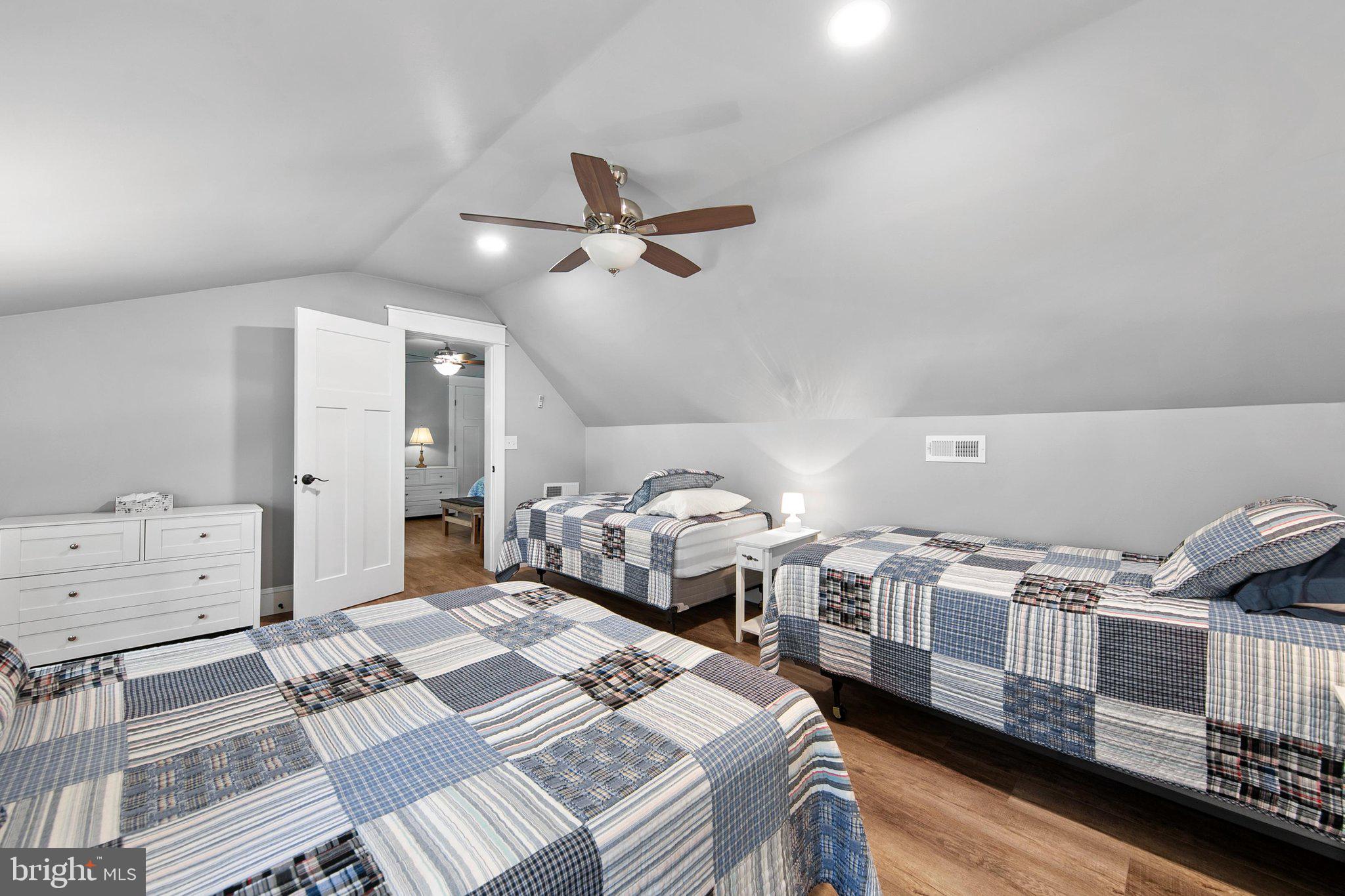 GANDER WOODS - Residential