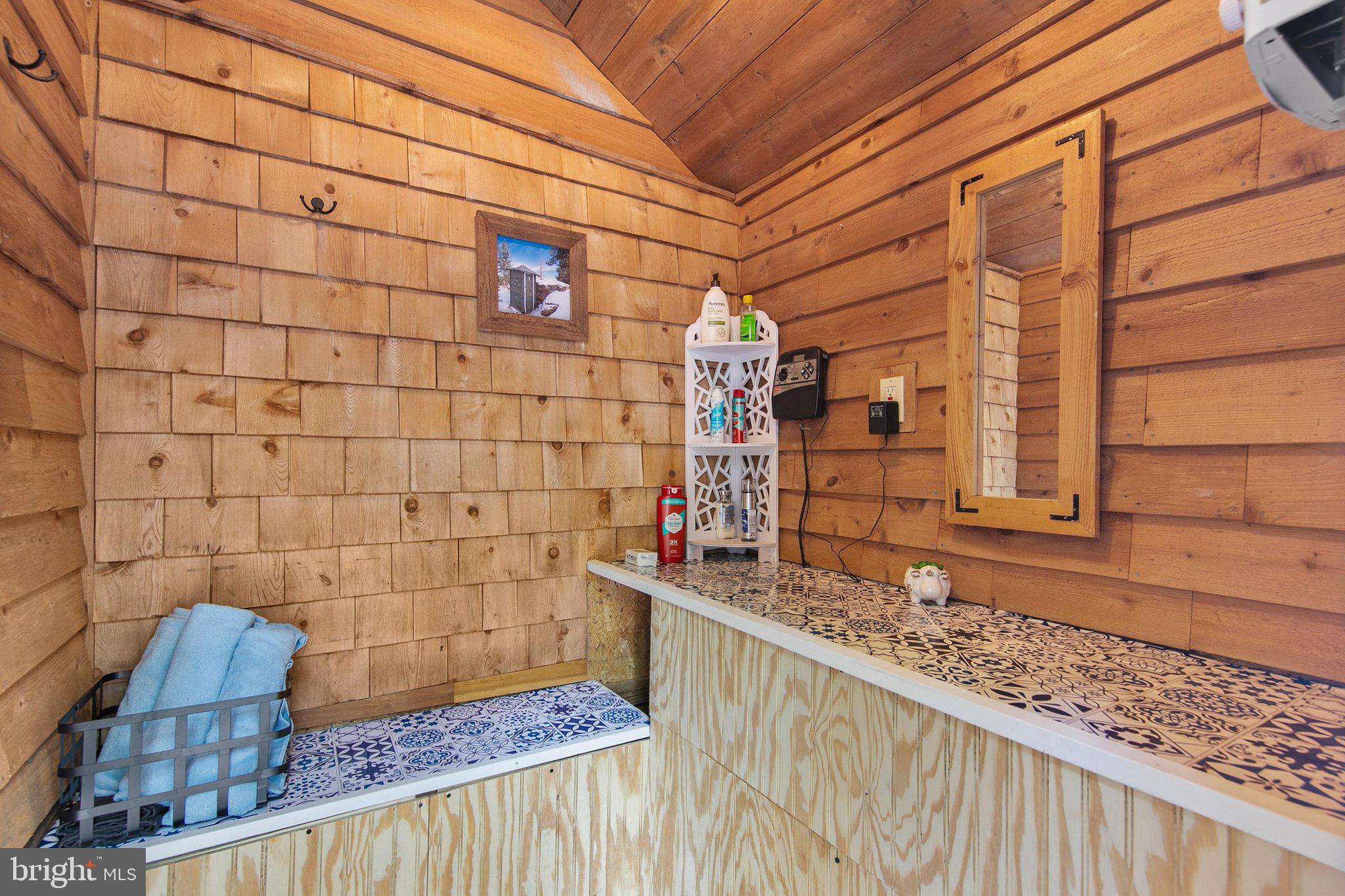 GANDER WOODS - Residential