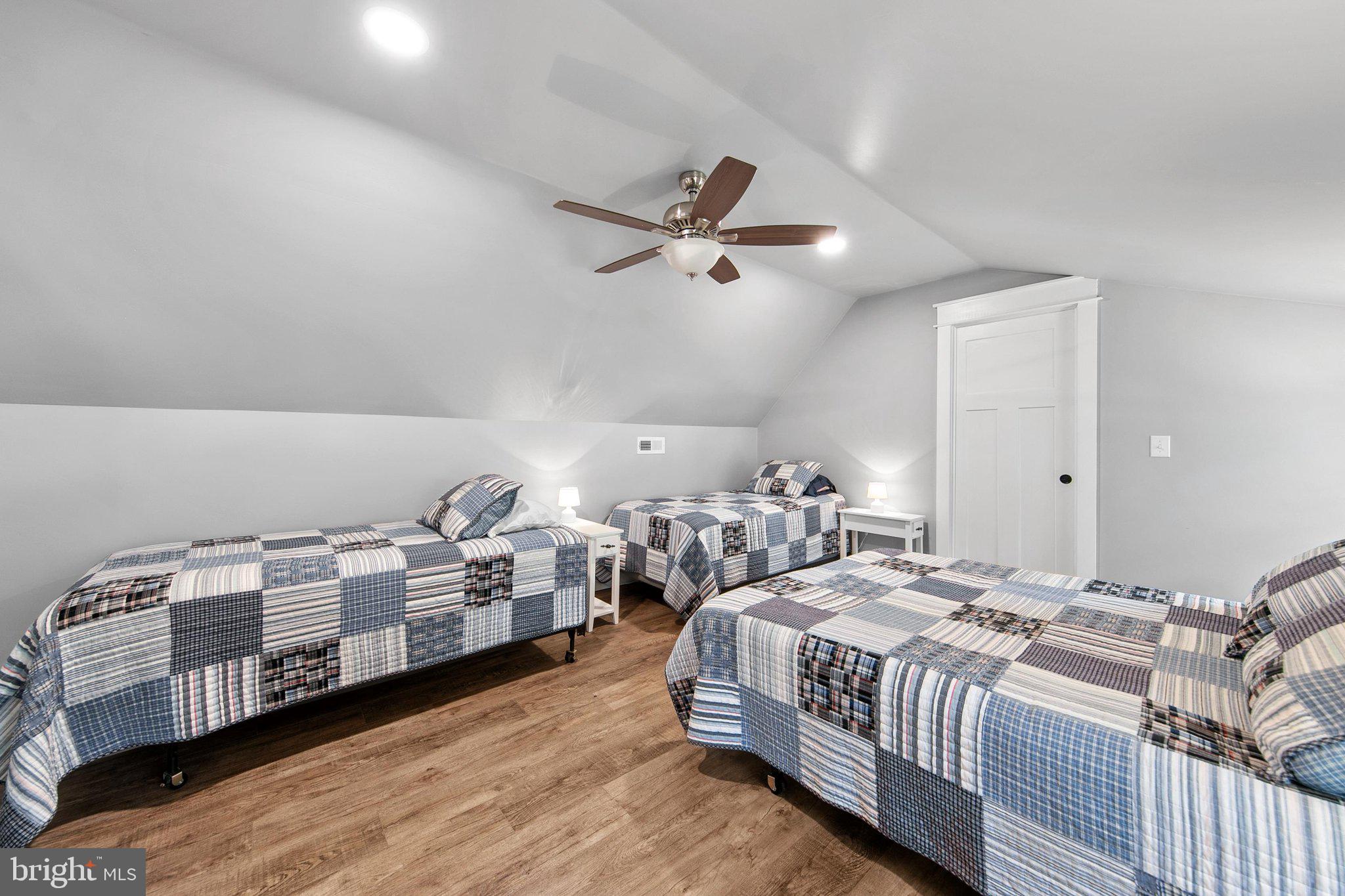 GANDER WOODS - Residential