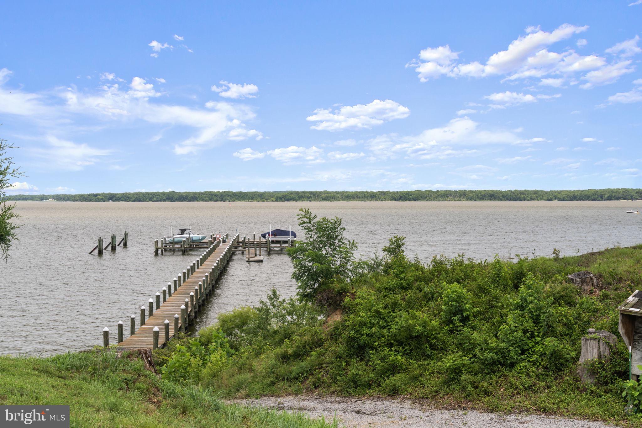 THE RESERVE - Land