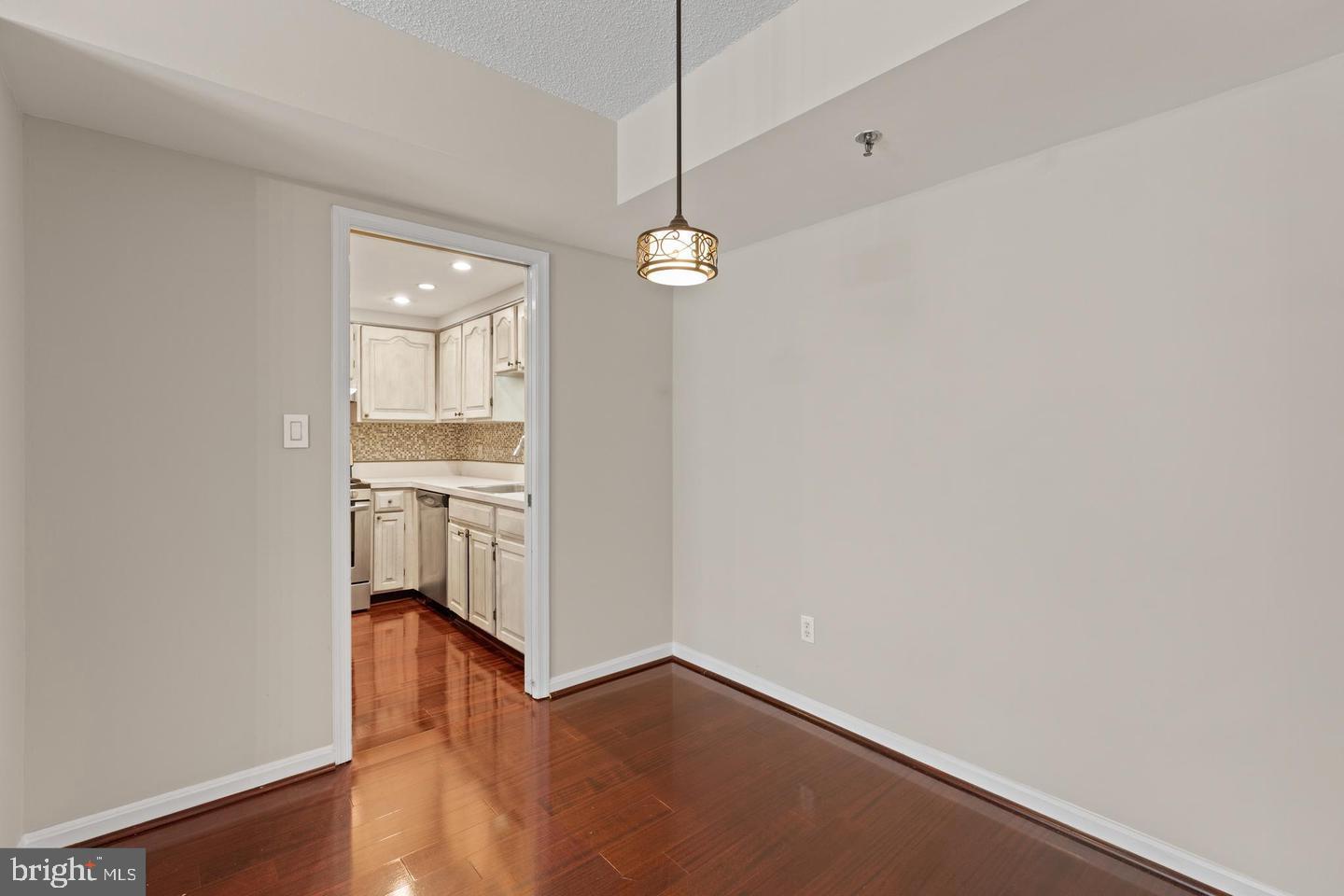 THE CHRISTOPHER - Residential Lease