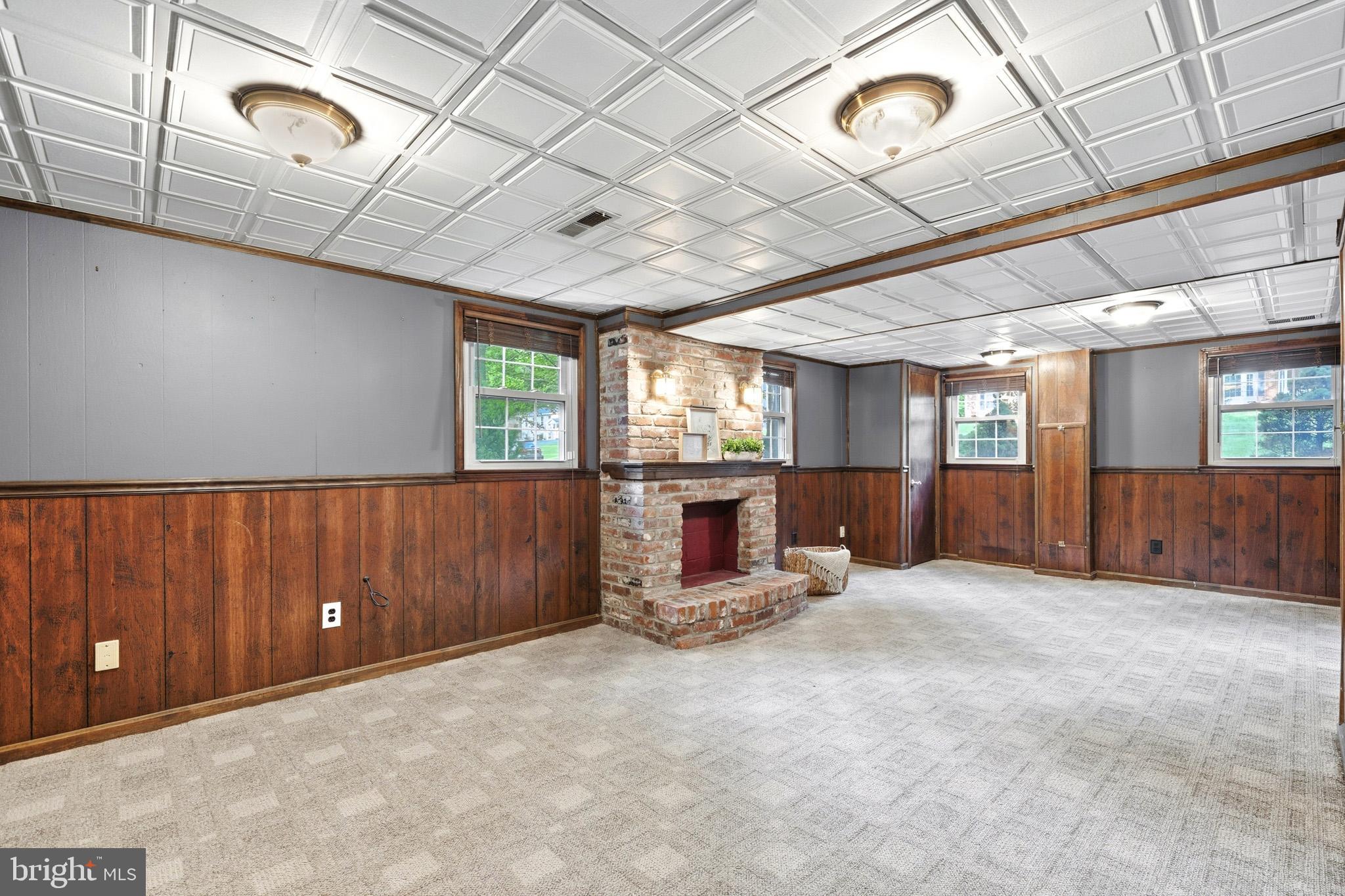 MOUNT CARMEL WOODS - Residential