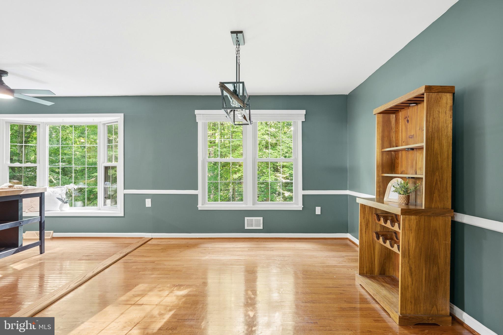 MOUNT CARMEL WOODS - Residential