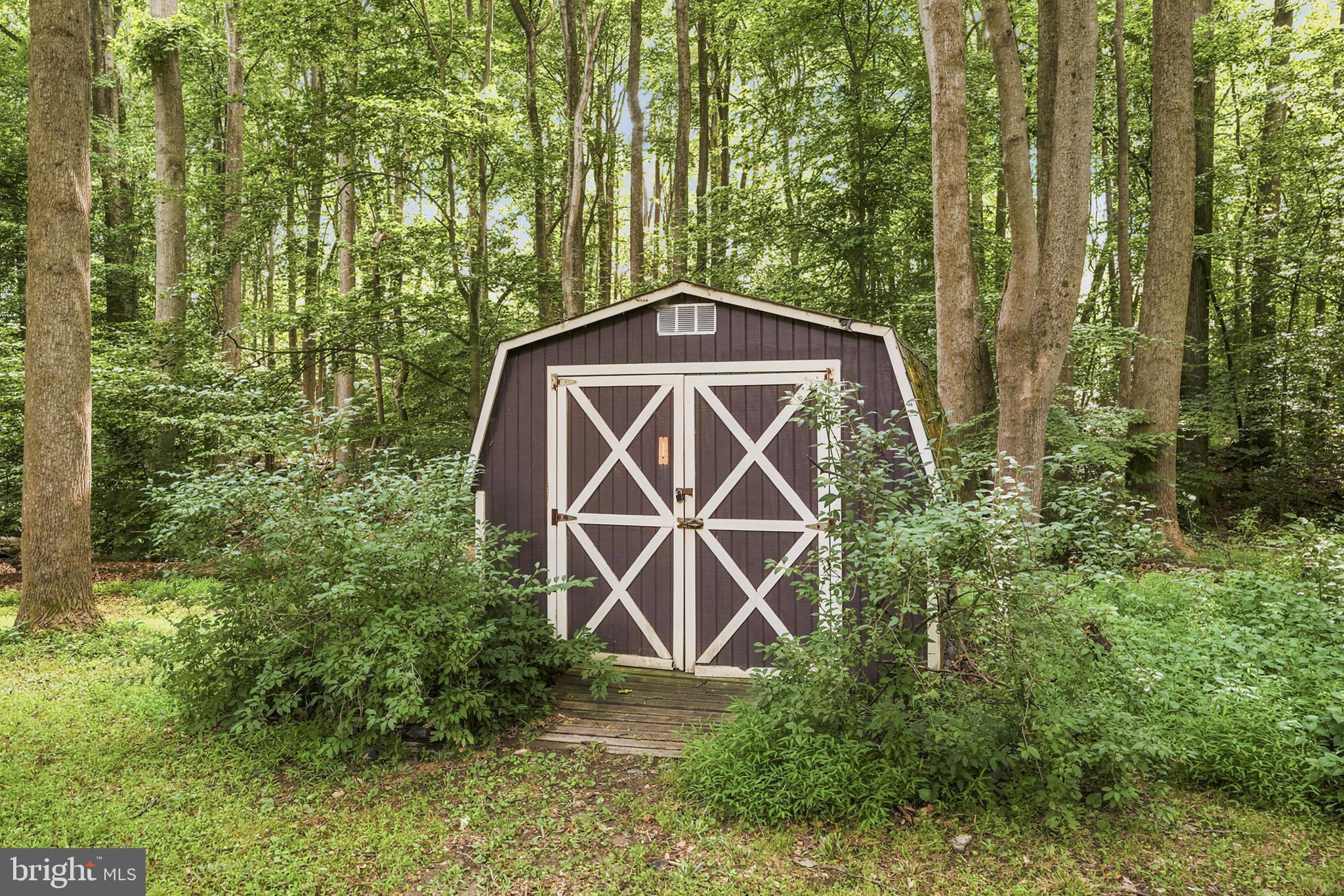 MOUNT CARMEL WOODS - Residential