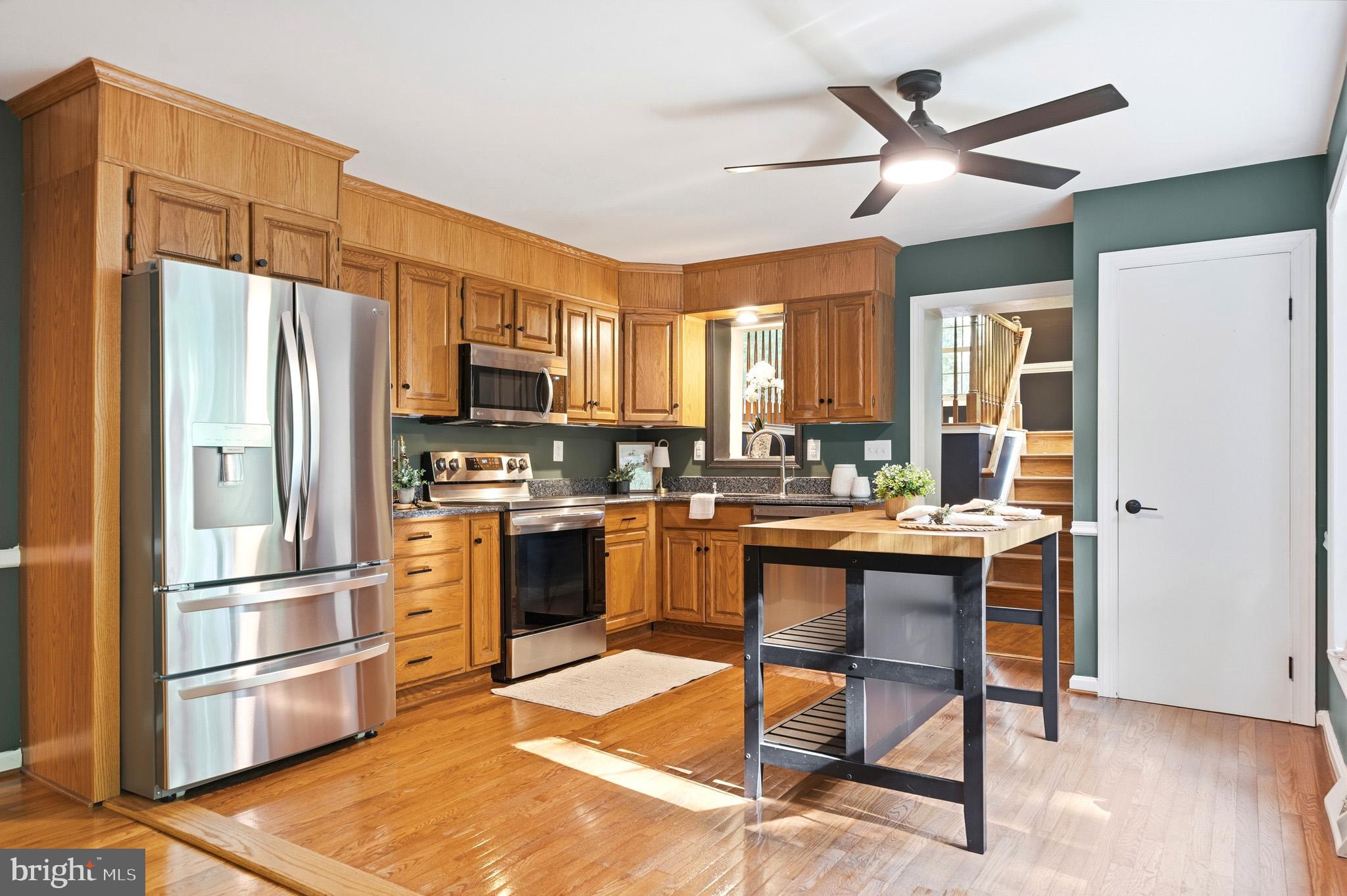 MOUNT CARMEL WOODS - Residential