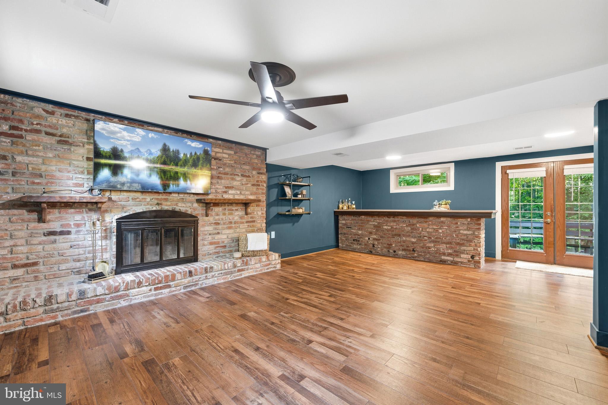 MOUNT CARMEL WOODS - Residential