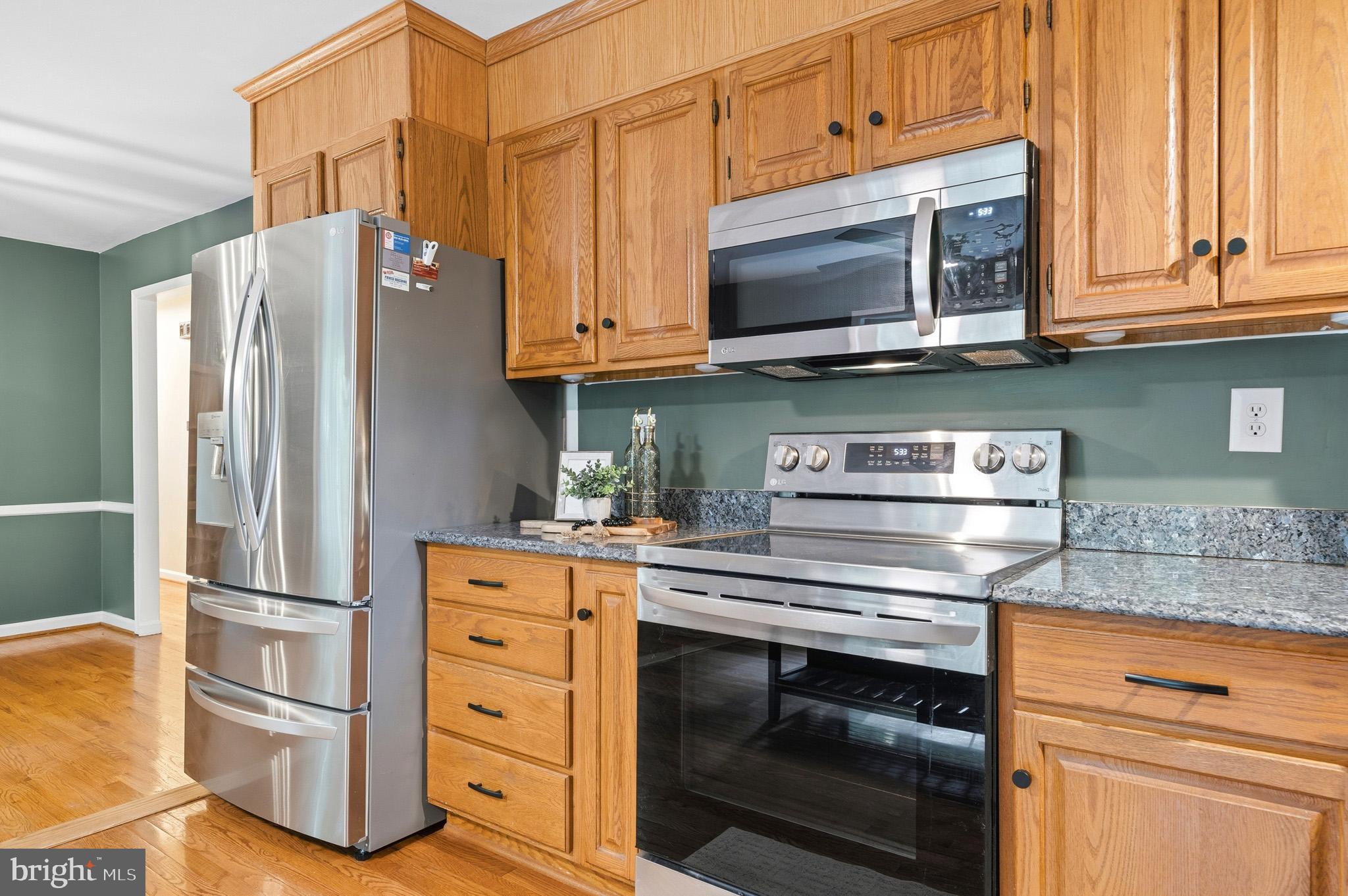 MOUNT CARMEL WOODS - Residential