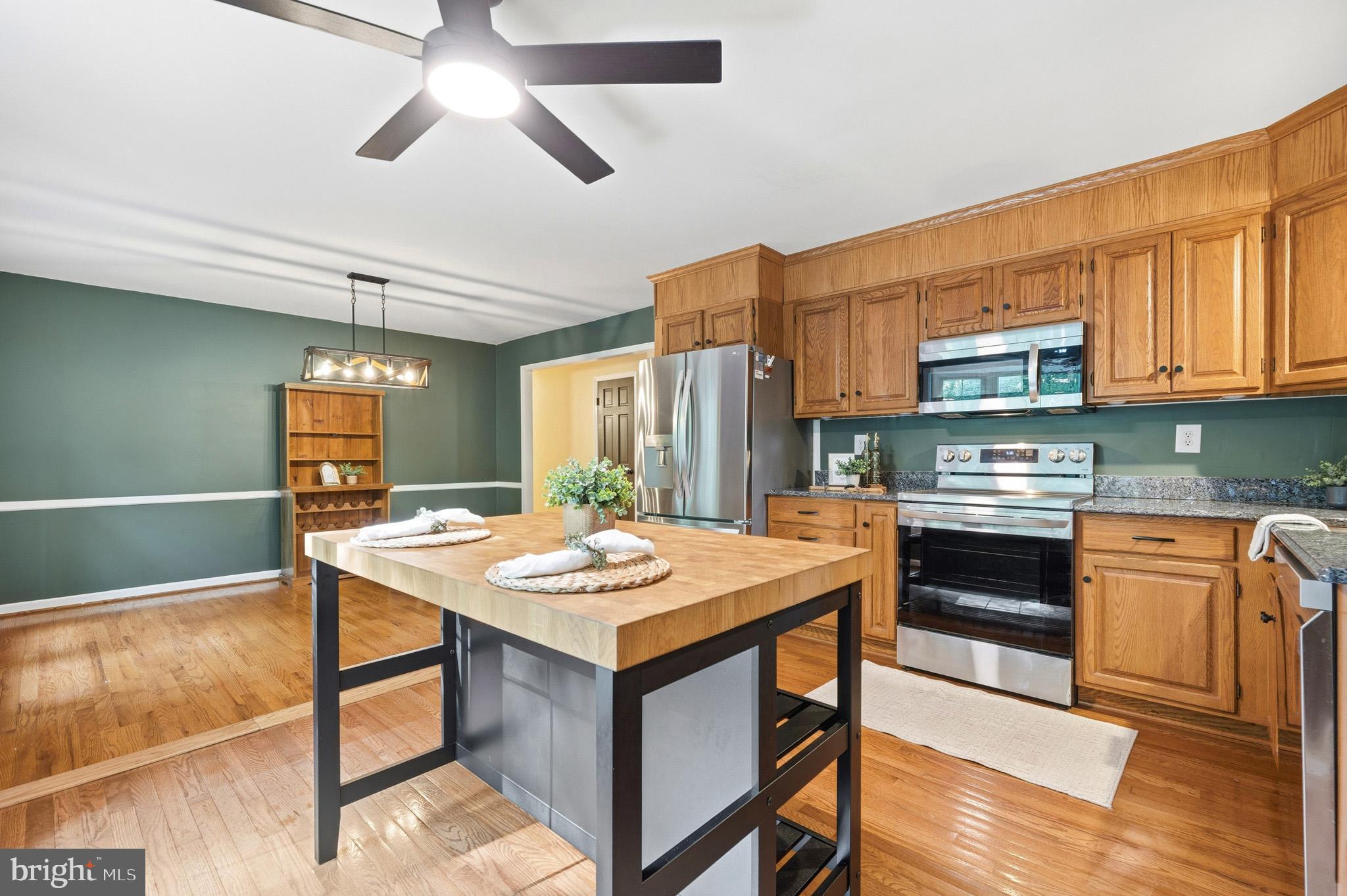 MOUNT CARMEL WOODS - Residential