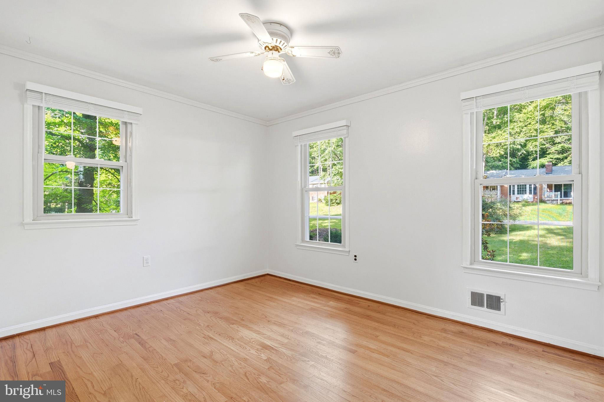 MOUNT CARMEL WOODS - Residential