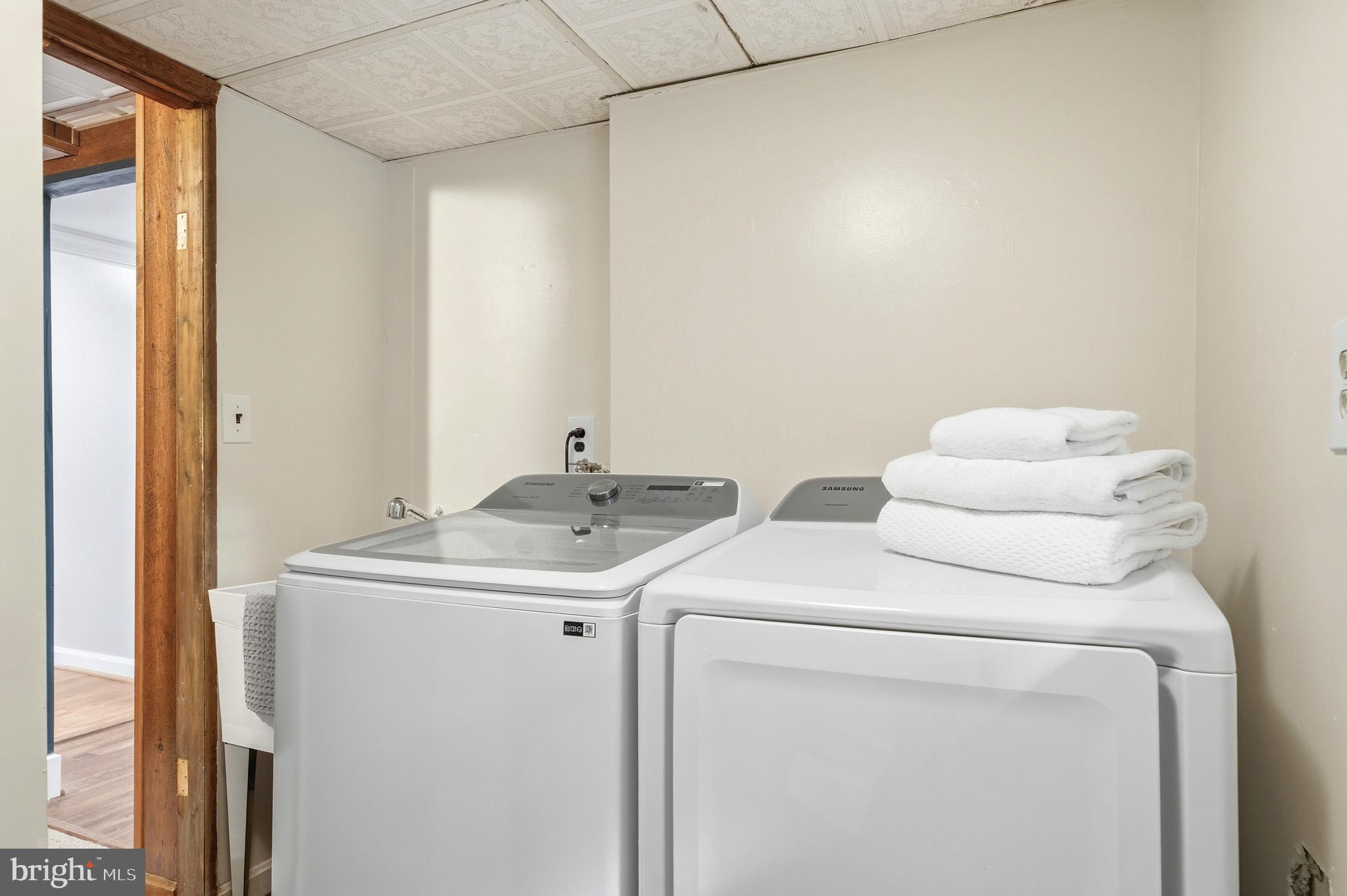 MOUNT CARMEL WOODS - Residential