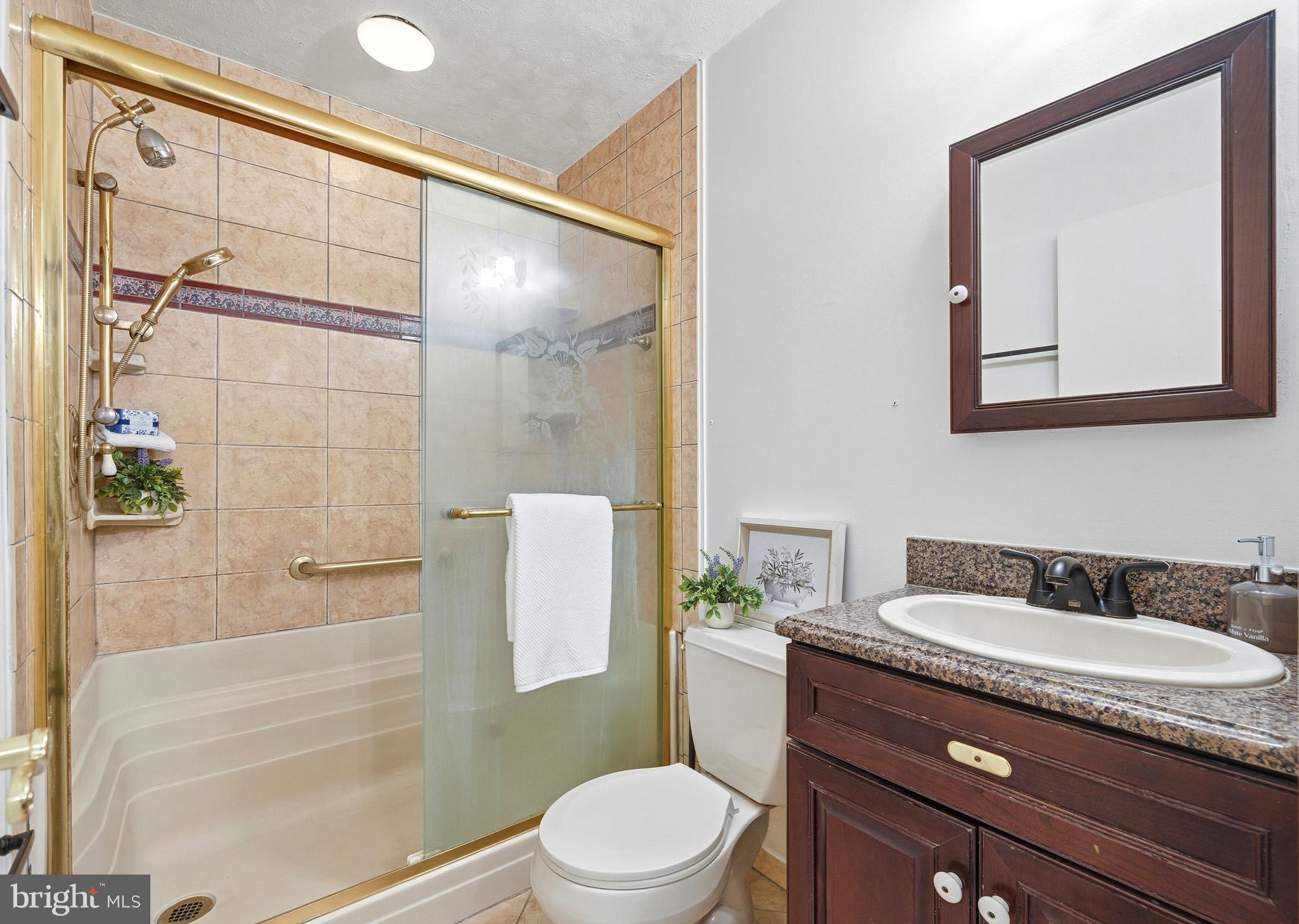 MOUNT CARMEL WOODS - Residential