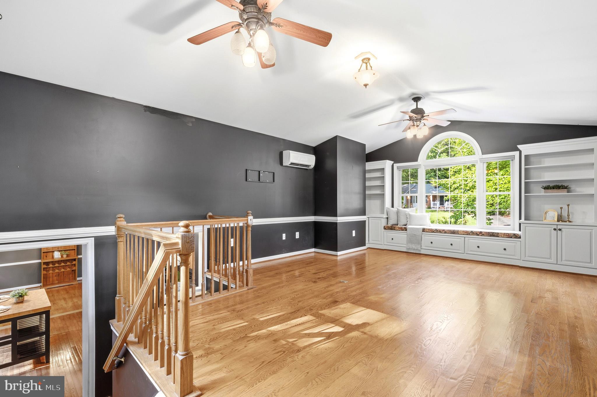 MOUNT CARMEL WOODS - Residential