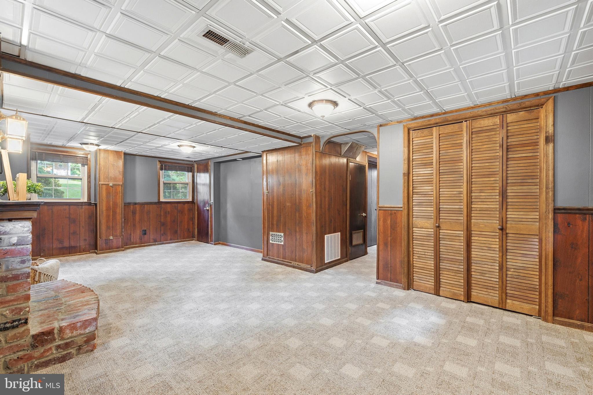 MOUNT CARMEL WOODS - Residential