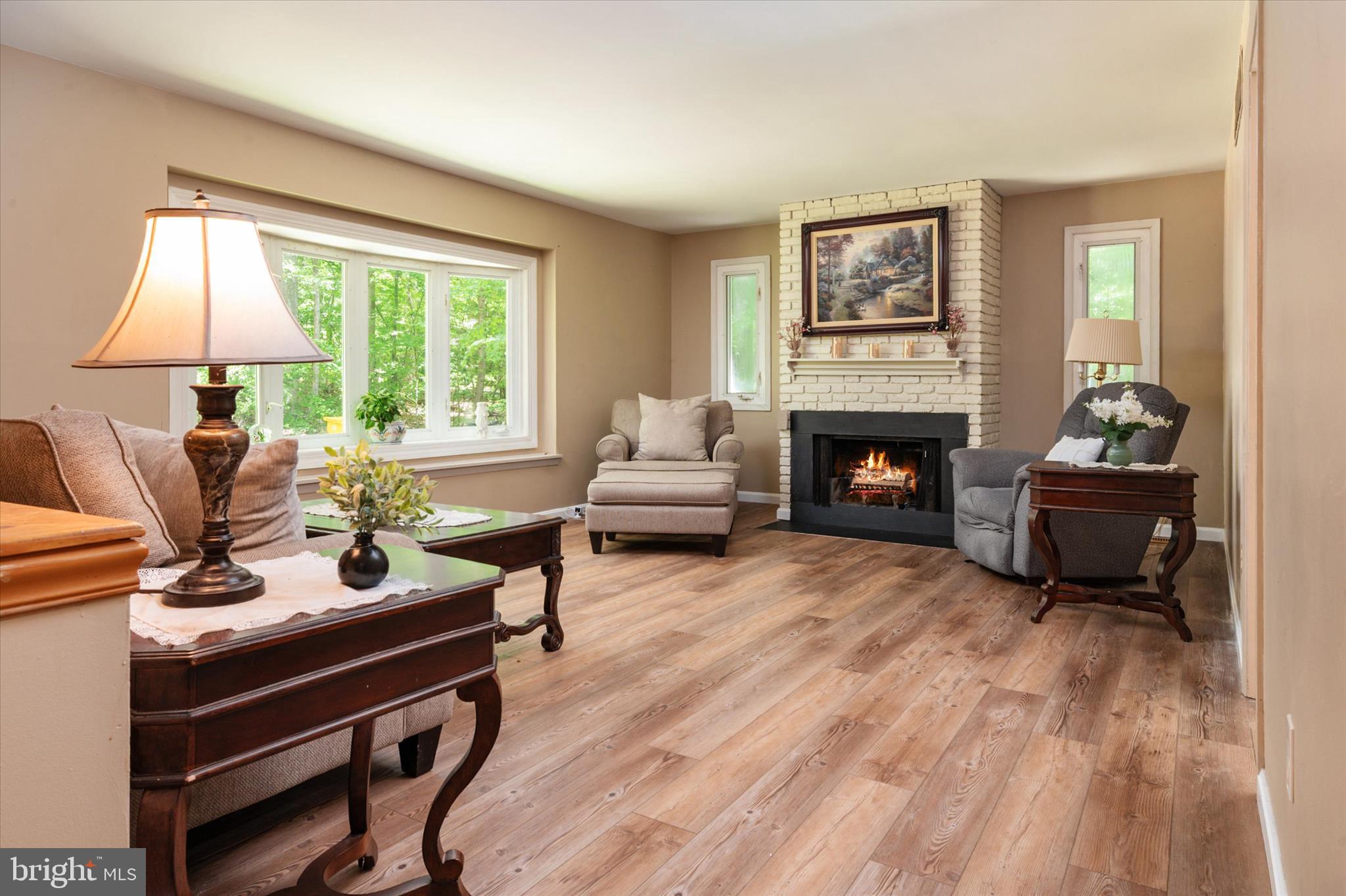 HALLMARK WOODS - Residential