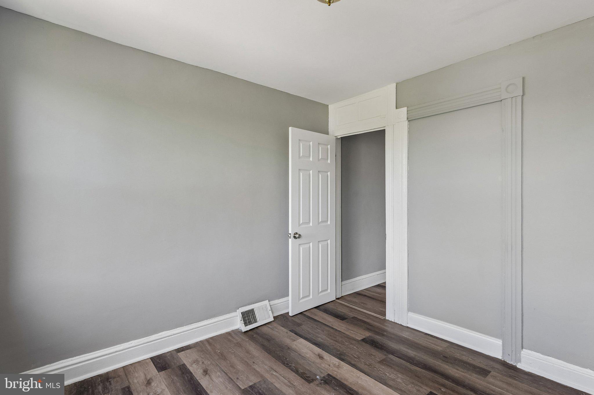 BROADWAY EAST - Residential