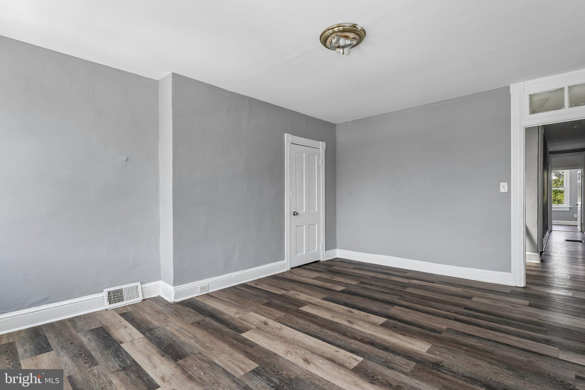 BROADWAY EAST - Residential
