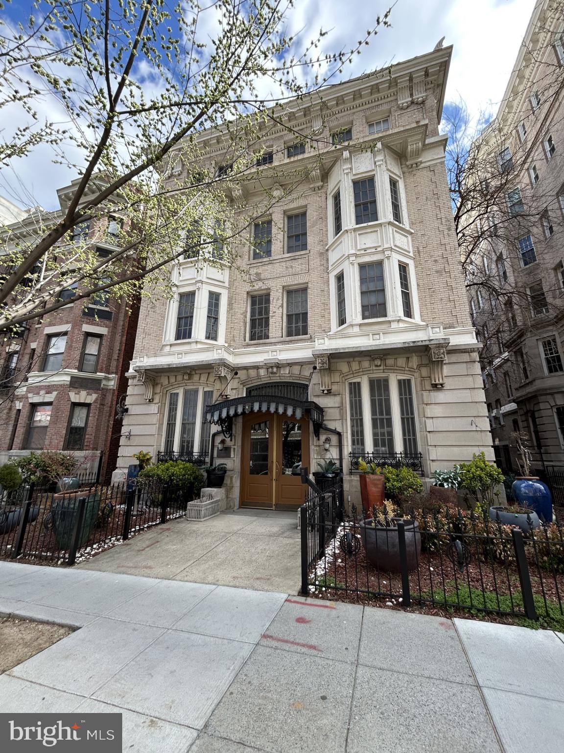 KALORAMA - Commercial Sale