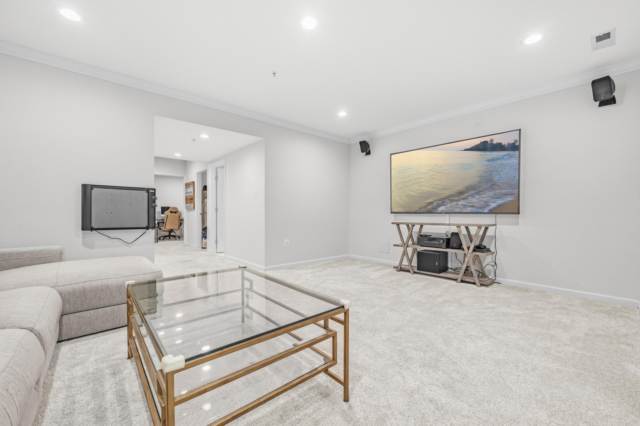 LAKELANDS - Residential