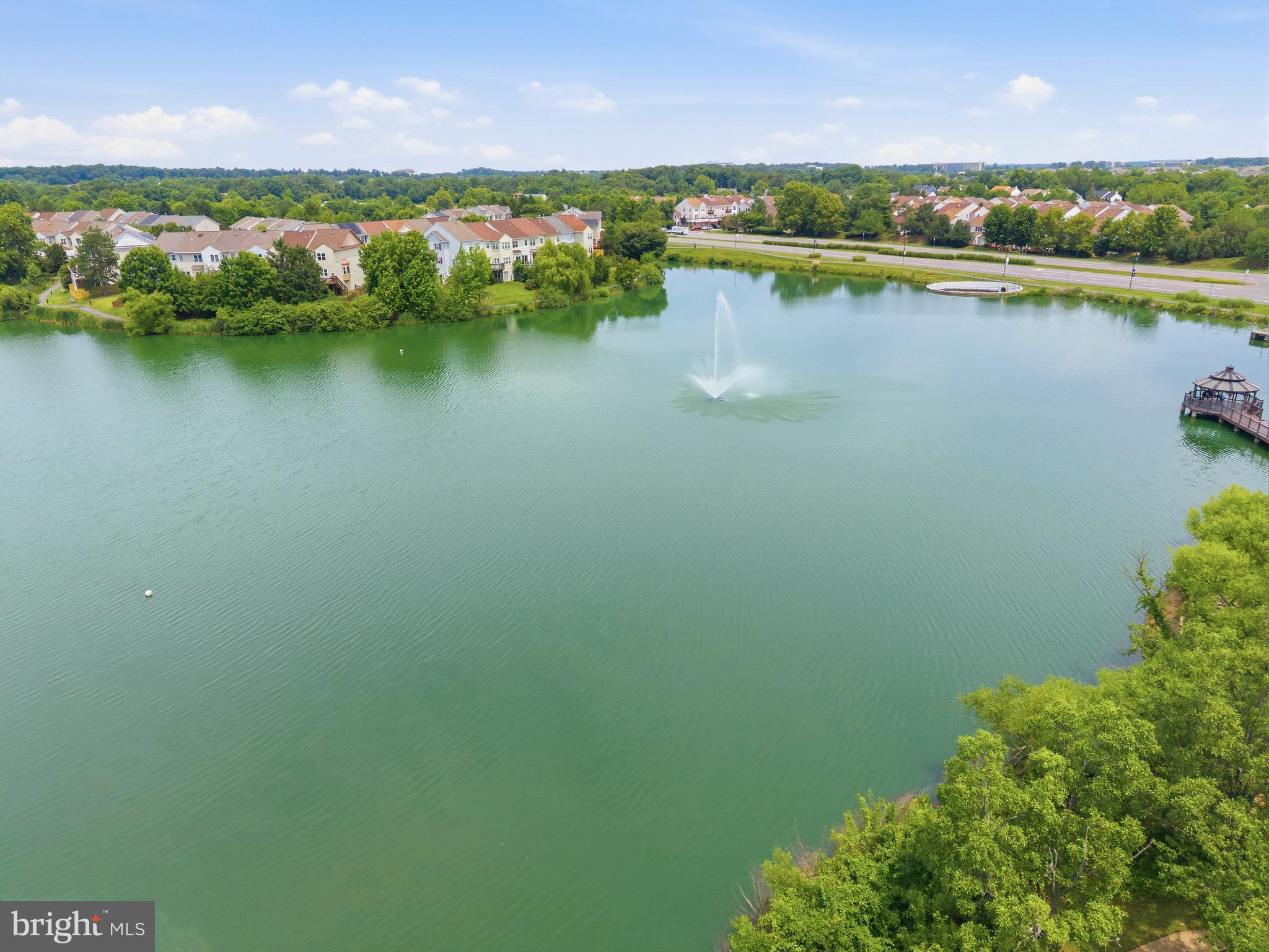ASHBURN VILLAGE - Residential