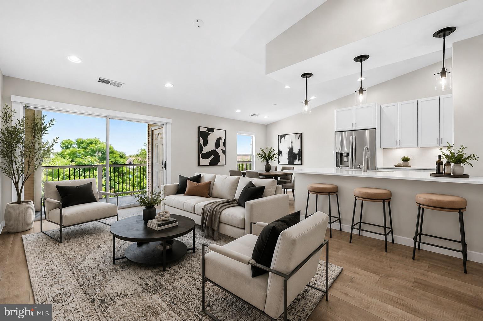 ASHBURN VILLAGE - Residential