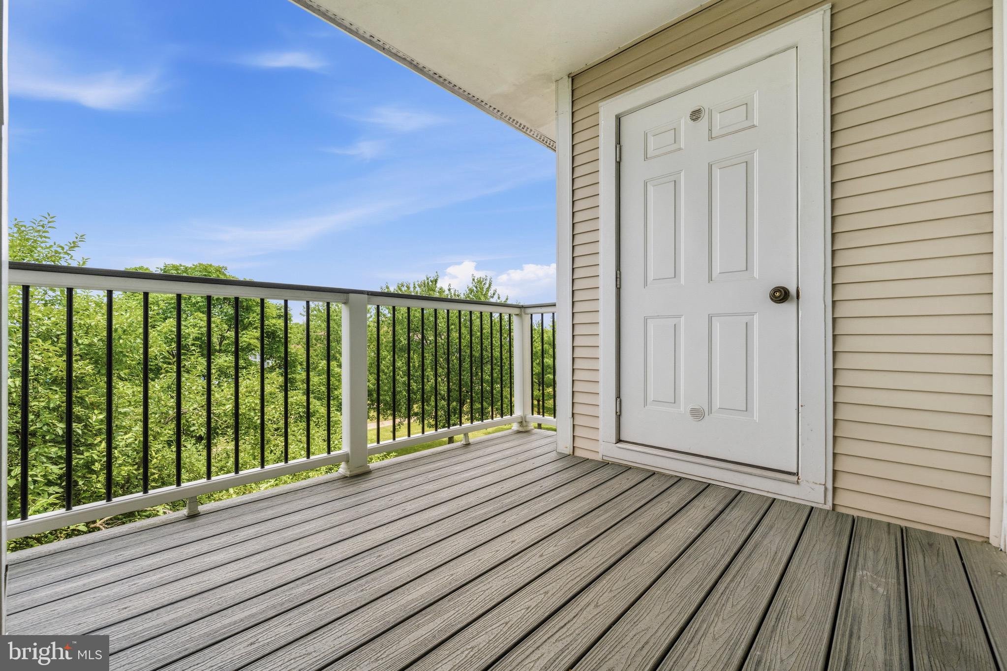 ASHBURN VILLAGE - Residential