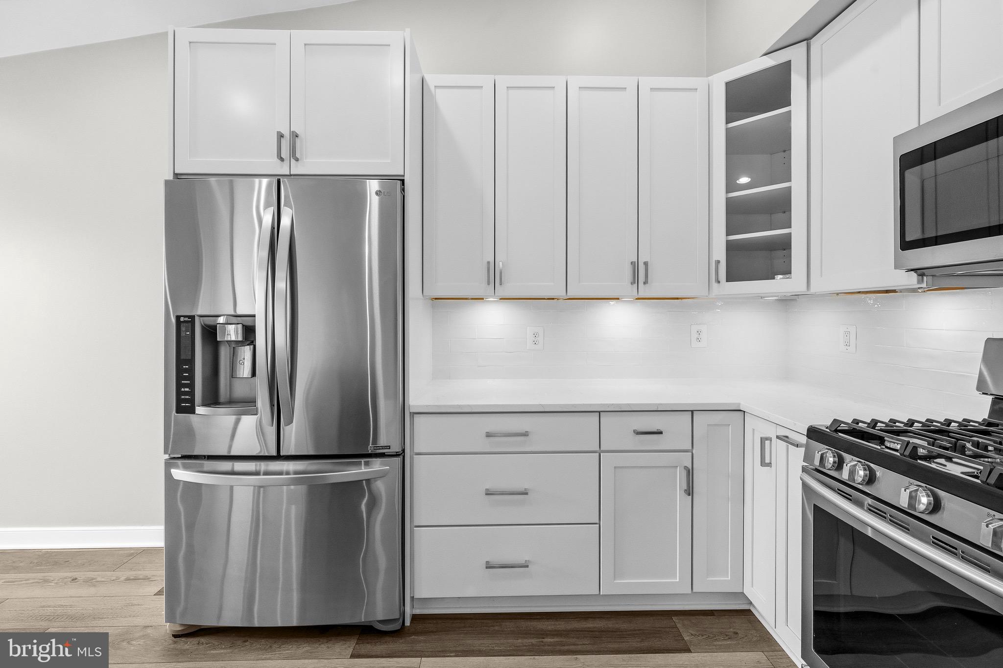 ASHBURN VILLAGE - Residential