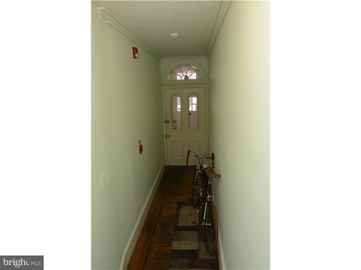 RITTENHOUSE SQUARE - Commercial Sale
