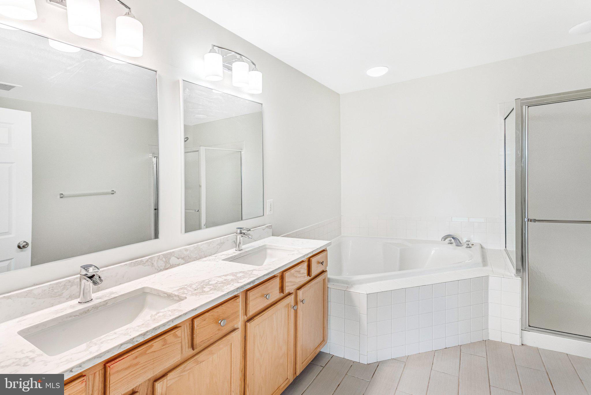 MARKET CENTER CONDOMINIUM - Residential